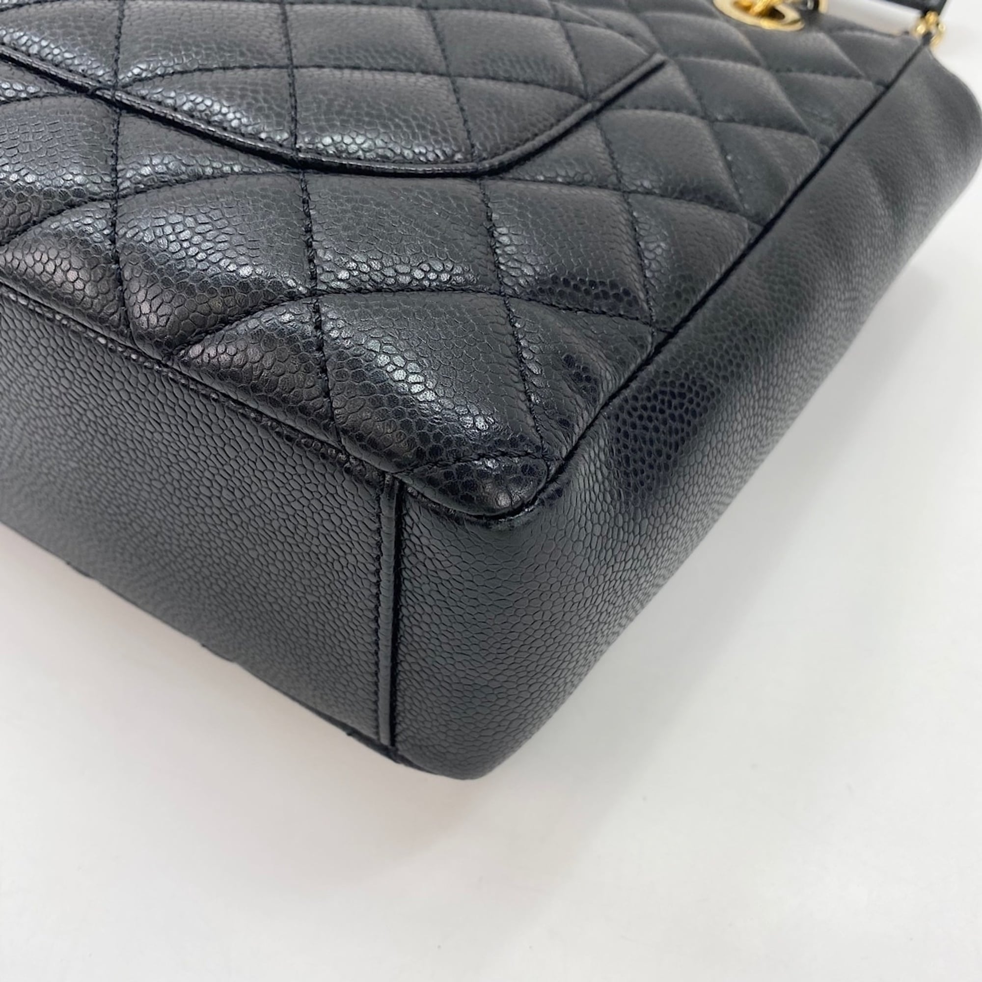 Chanel Matelasse Black Handbag (Pre-Owned)