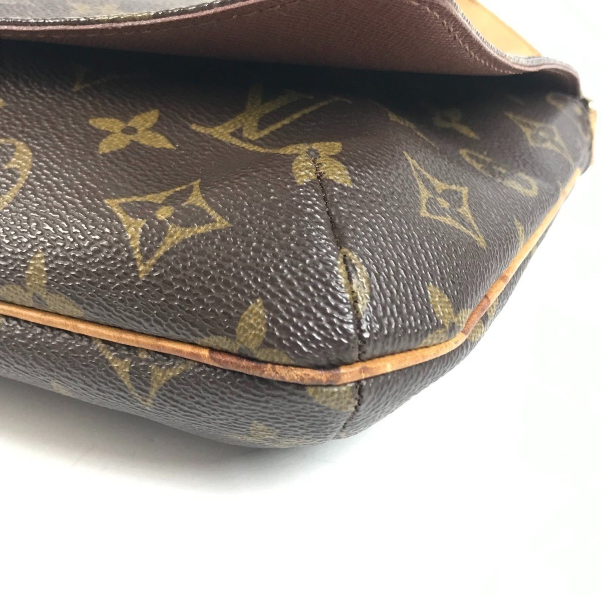 Louis Vuitton Brown Monogram Shoulder Bag (Pre-Owned)
