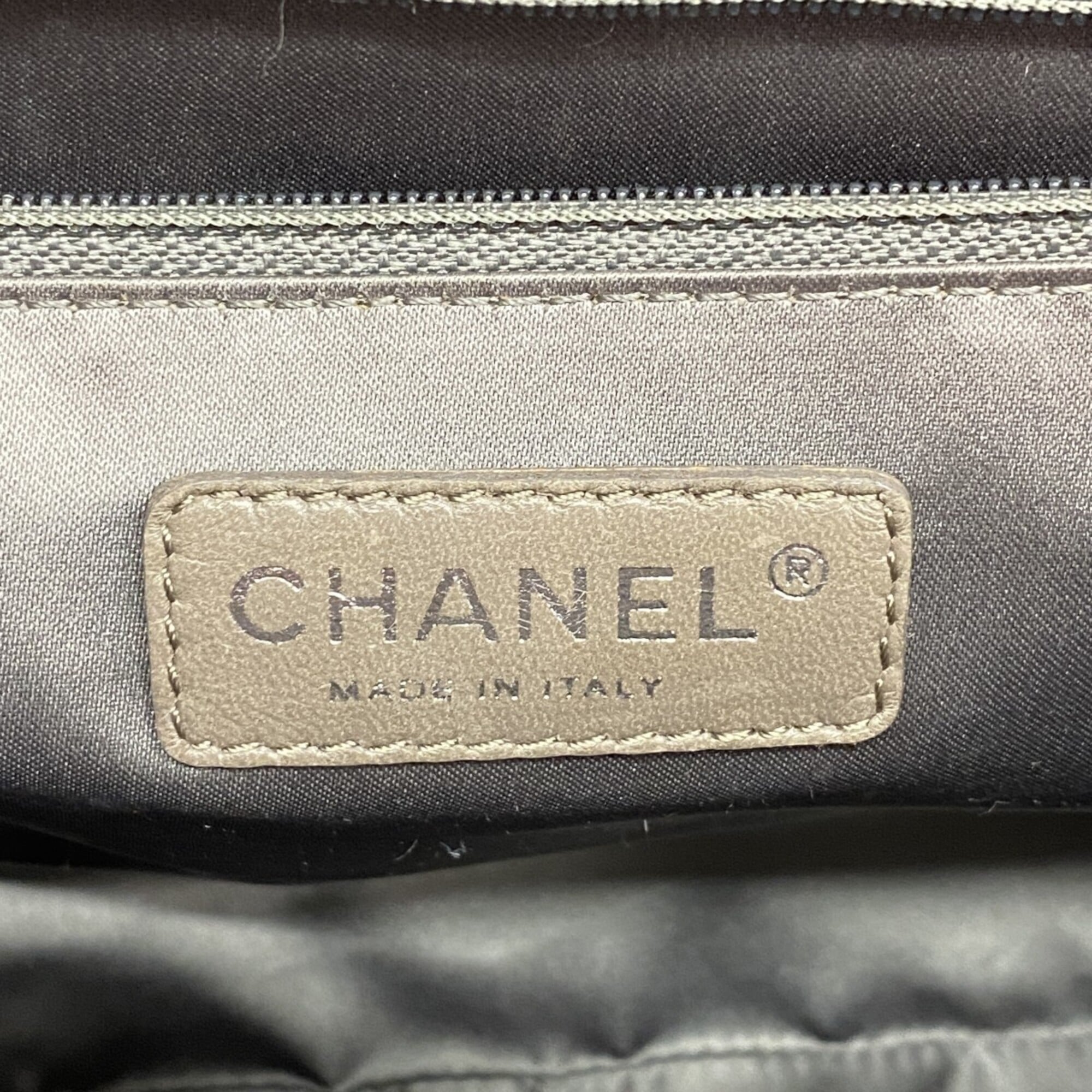 Chanel Red Color Grained Calfskin Tote Bag (Pre-Owned)