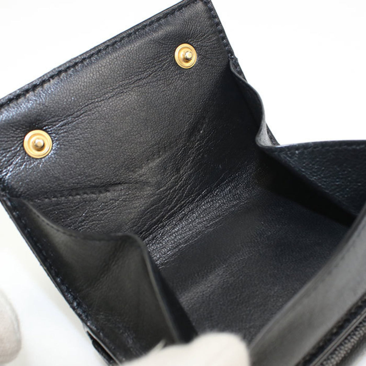 Saint Laurent Black Leather Wallet (Tri-Fold) (Pre-Owned)