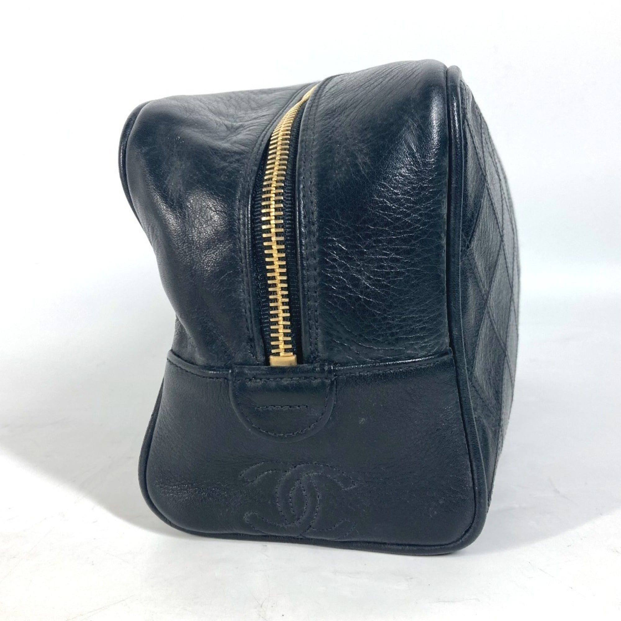 Chanel Black Leather Pouch (Pre-Owned)