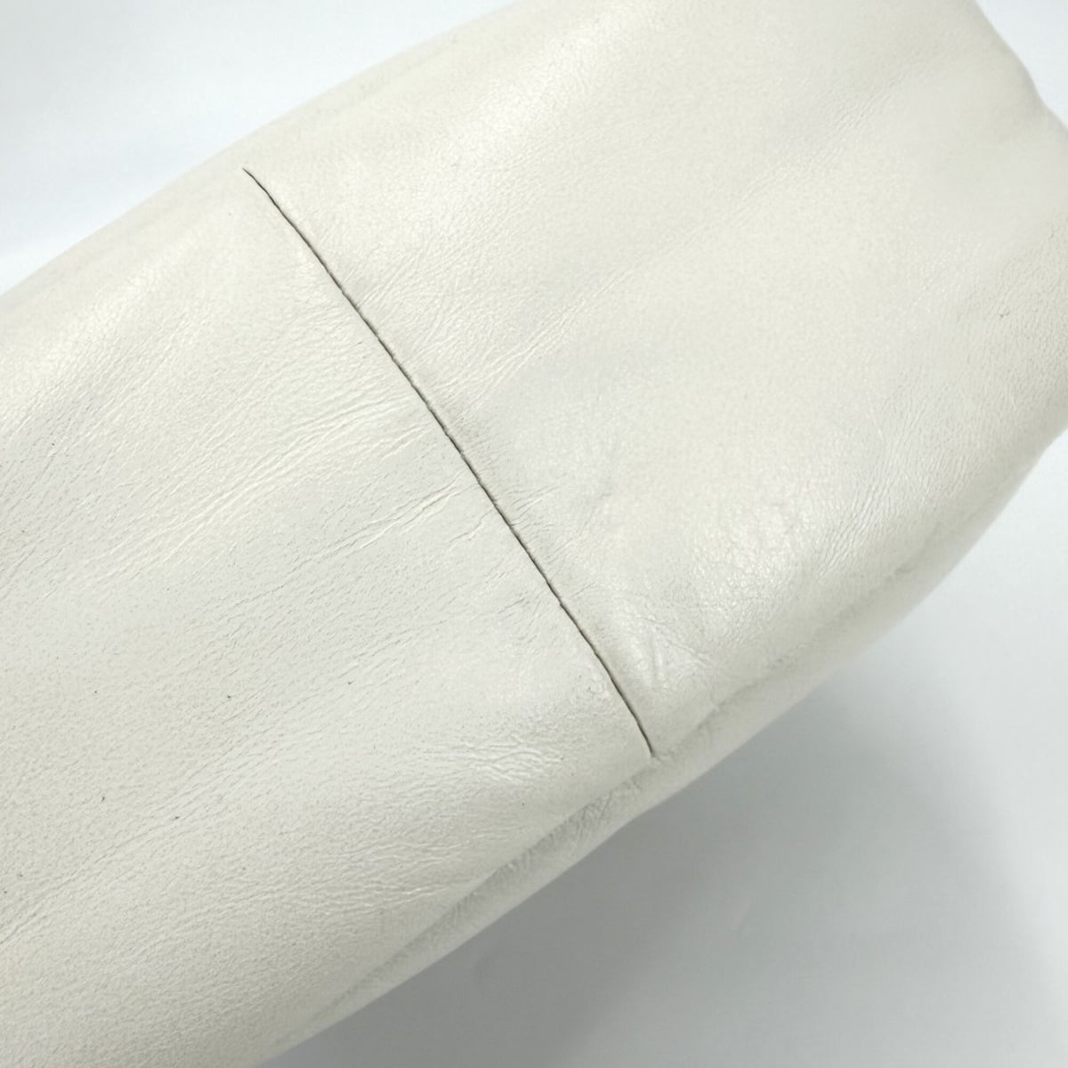 Prada White Leather Handbag (Pre-Owned)