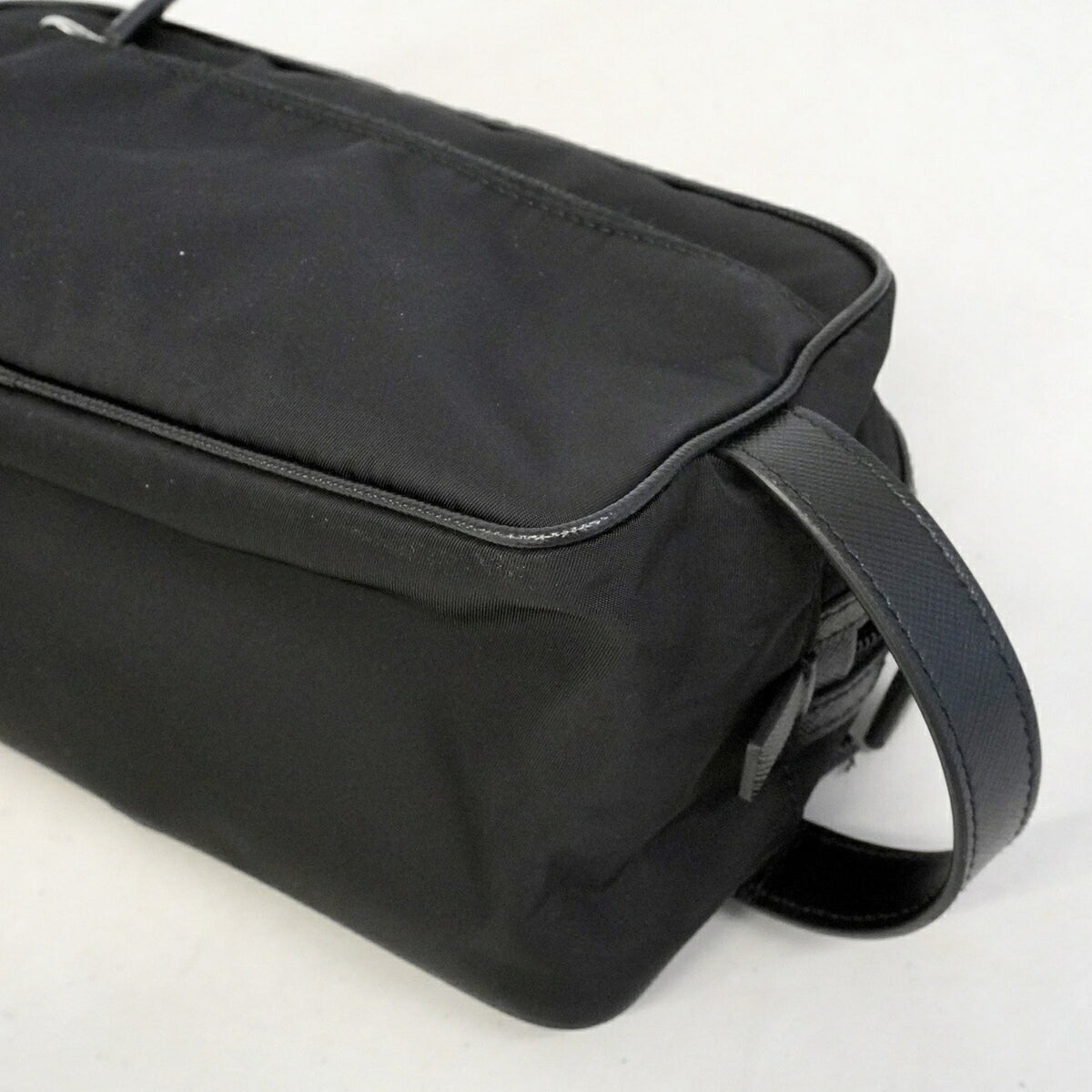 Prada Black Nylon Pouch (Pre-Owned)
