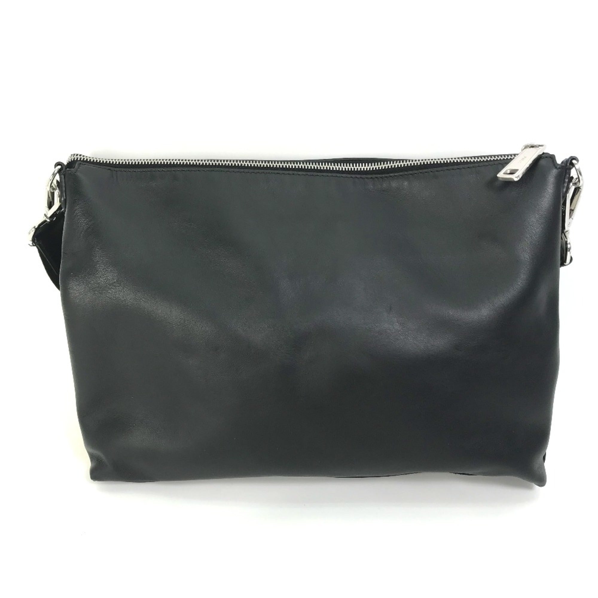 Fendi Black Leather Shoulder Bag (Pre-Owned)