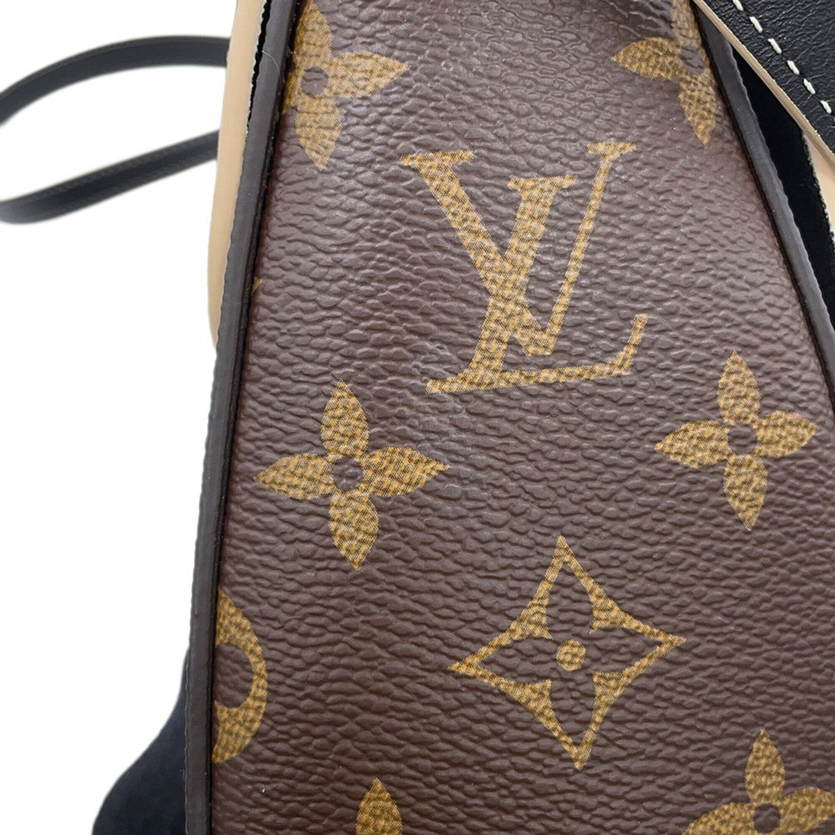 Louis Vuitton Monogram Black Noir Monogram Leather Handbag (Pre-Owned)
