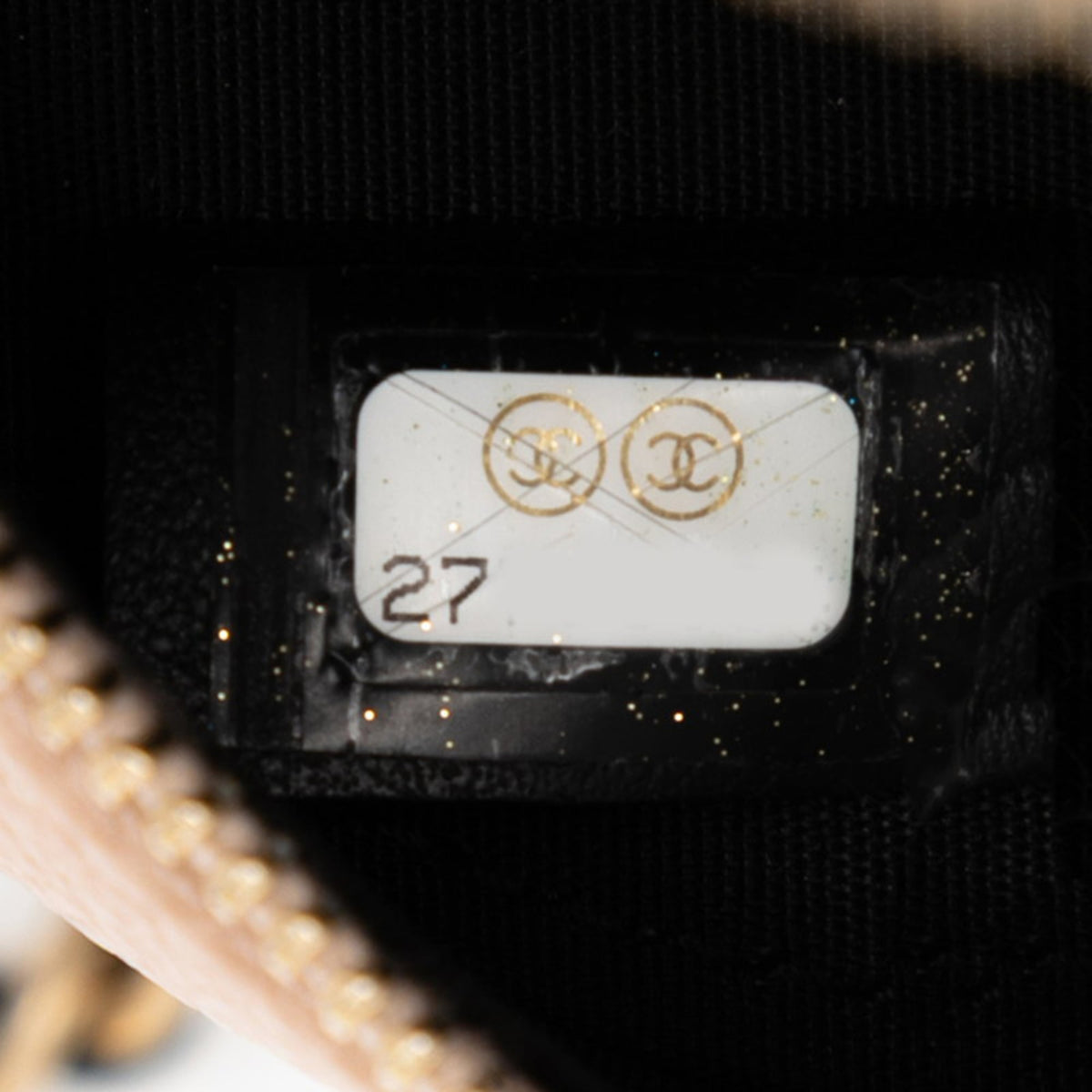 Chanel Beige Black Grained Calfskin Shoulder Bag (Pre-Owned)