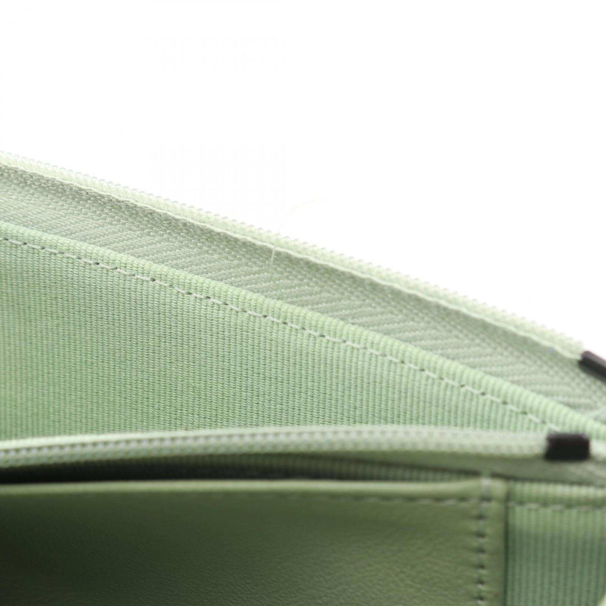 Chanel Matelasse Green Leather Handbag Shoulder Bag (Pre-Owned)