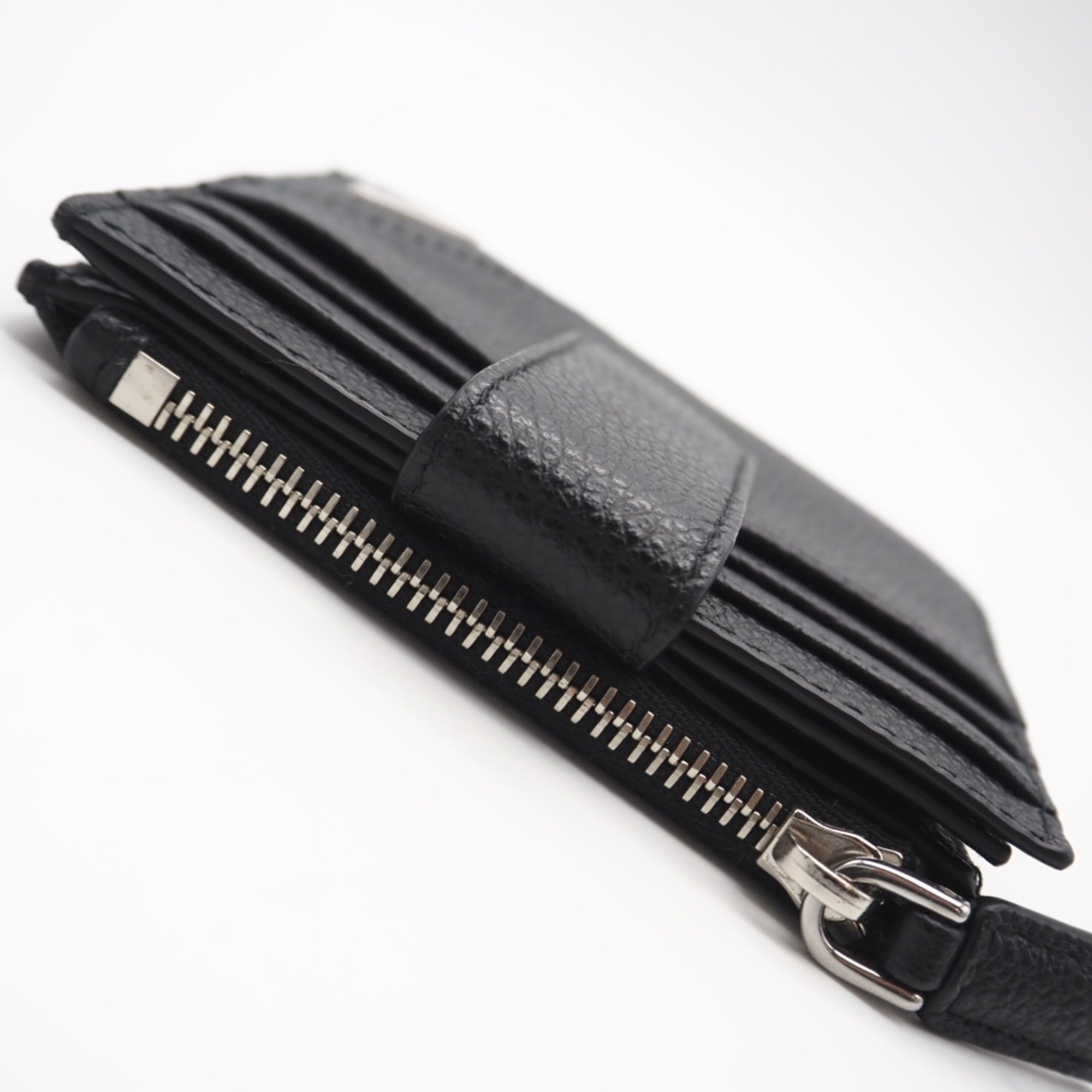 Prada Black Leather Wallet (Bi-Fold) (Pre-Owned)