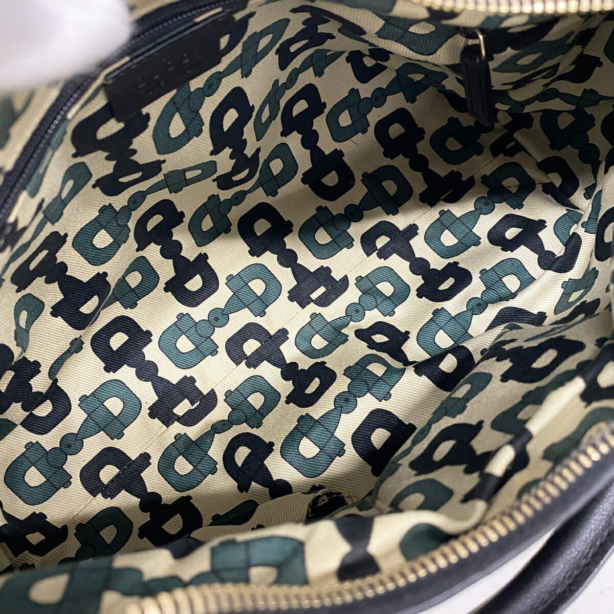 Gucci Black Leather Shoulder Bag (Pre-Owned)