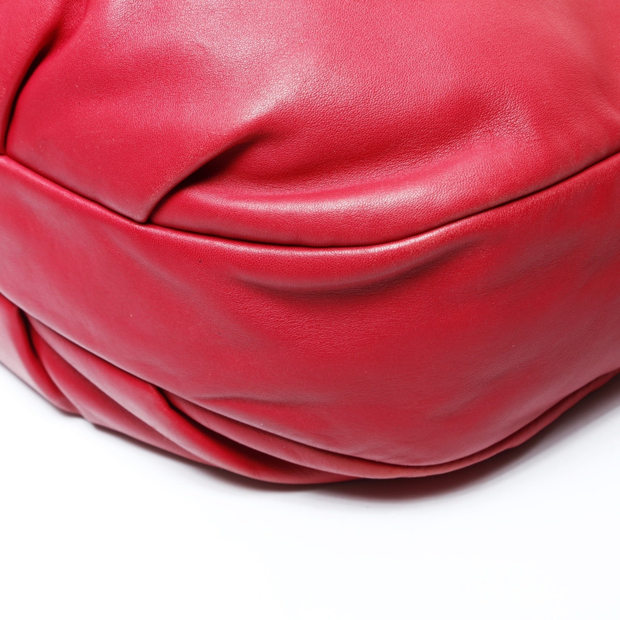 Loewe Red Color Shoulder Bag (Pre-Owned)