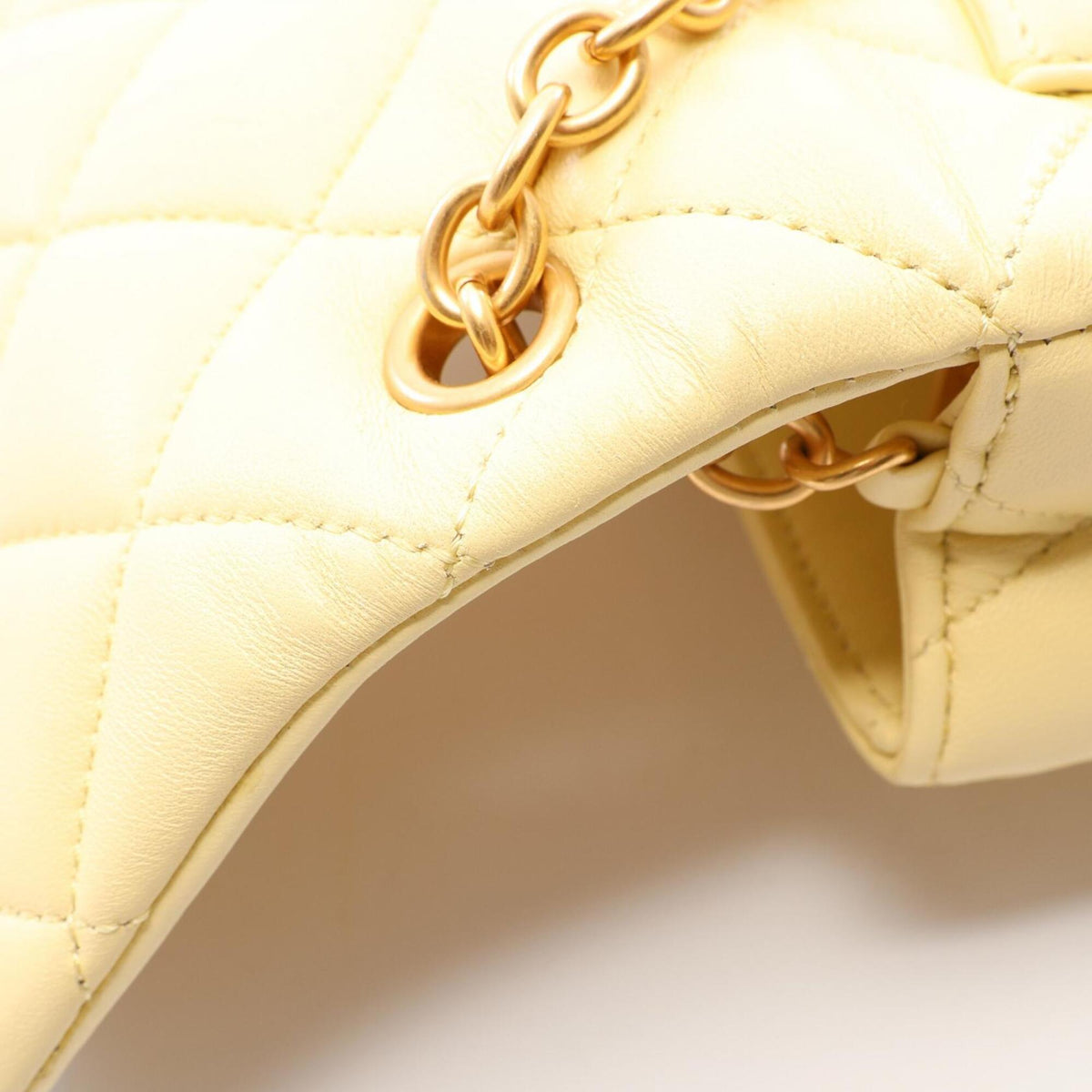Chanel Yellow Leather Handbag Shoulder Bag (Pre-Owned)