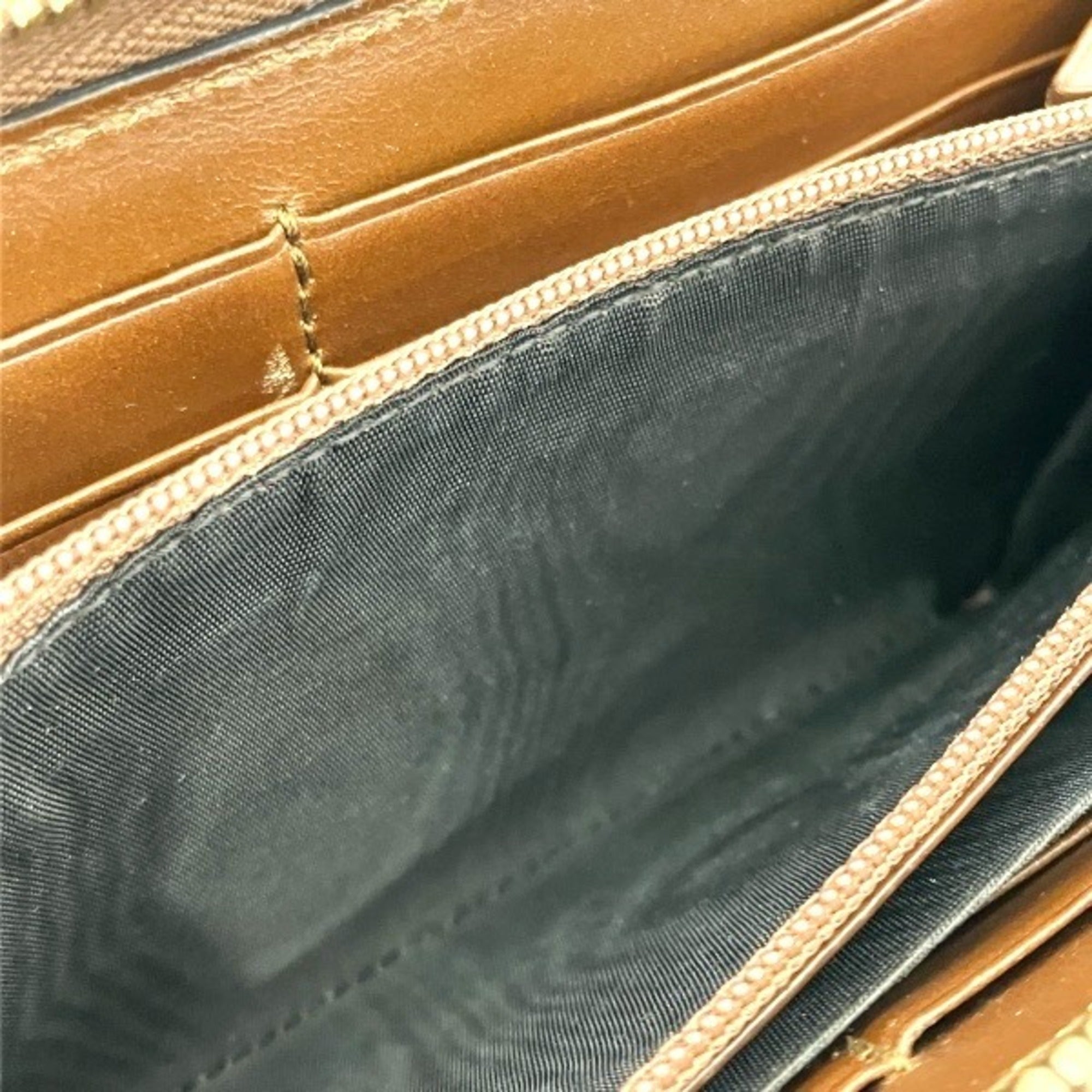Gucci Beige Gg Supreme Long Wallet (Bi-Fold) (Pre-Owned)
