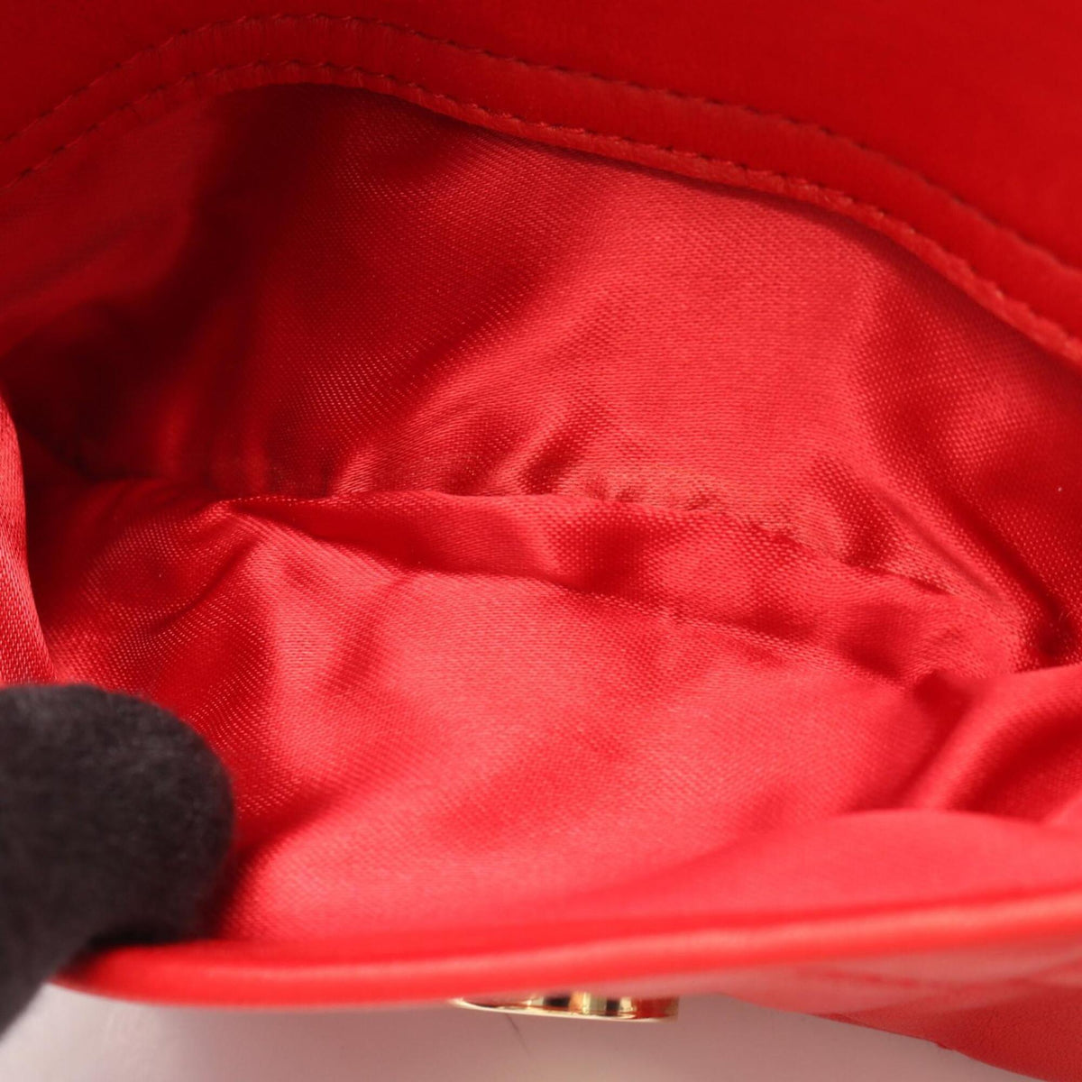 Chanel Red Color Leather Handbag Shoulder Bag (Pre-Owned)