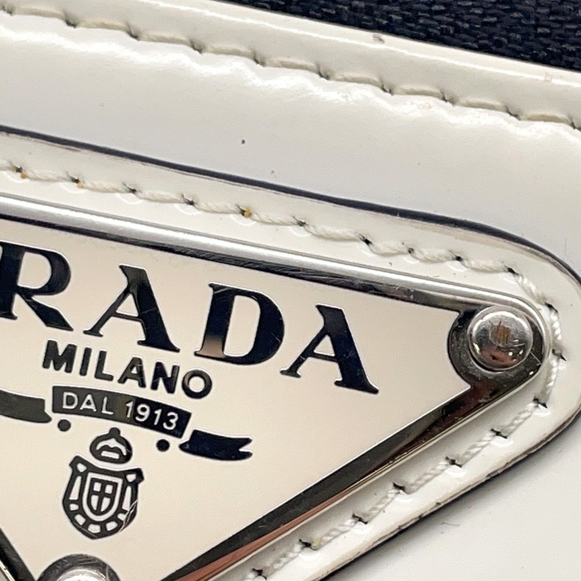 Prada Saffiano White Leather Handbag Shoulder Bag (Pre-Owned)