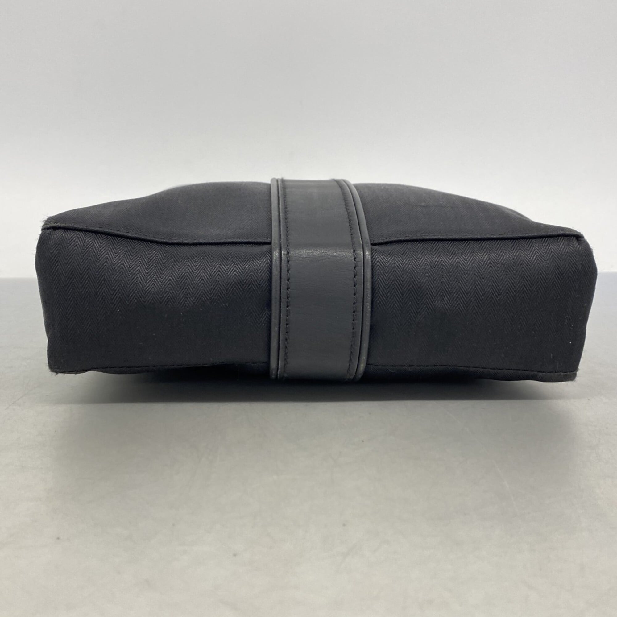 Hermes Black Toile Chevron Shoulder Bag (Pre-Owned)