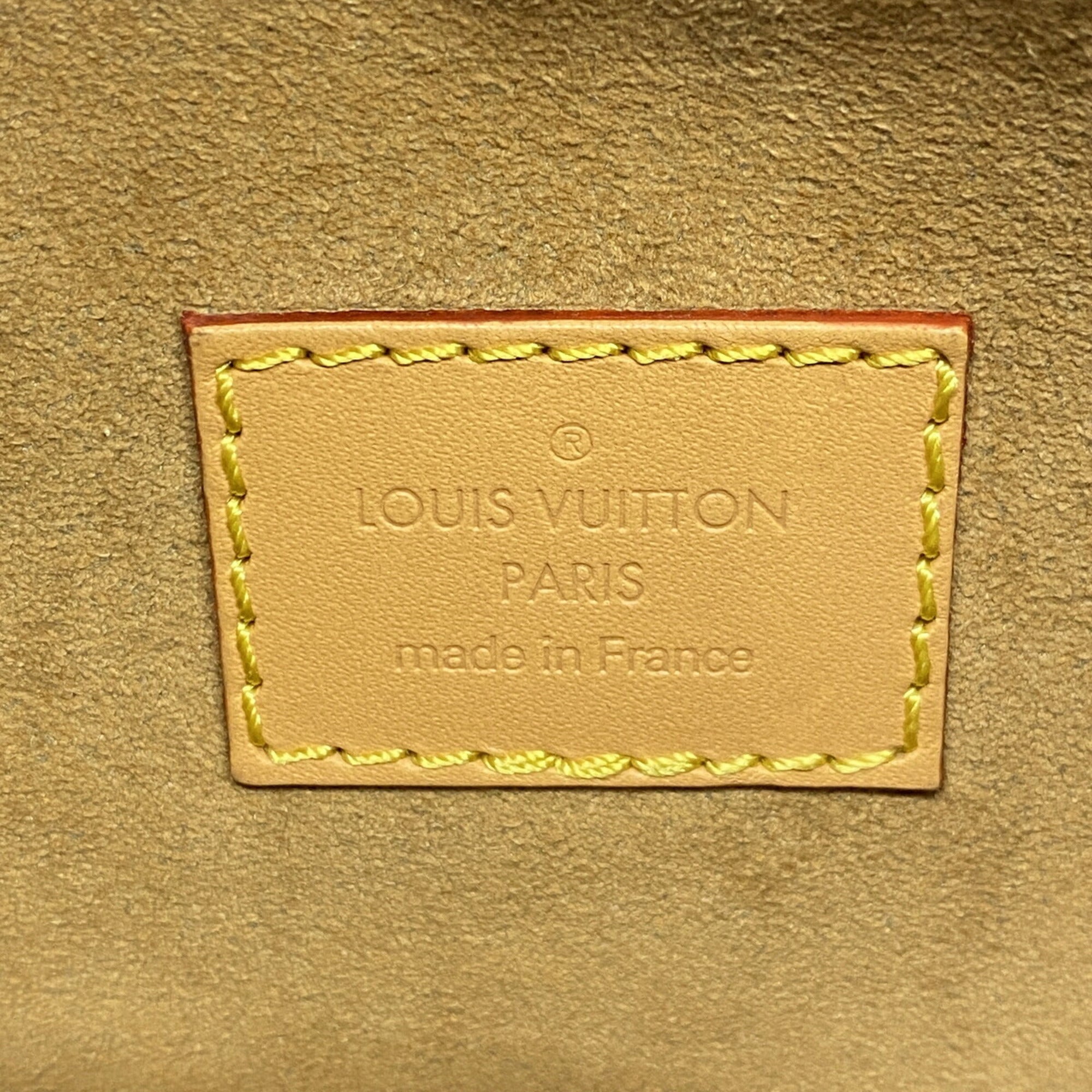 Louis Vuitton Brown Handbag (Pre-Owned)