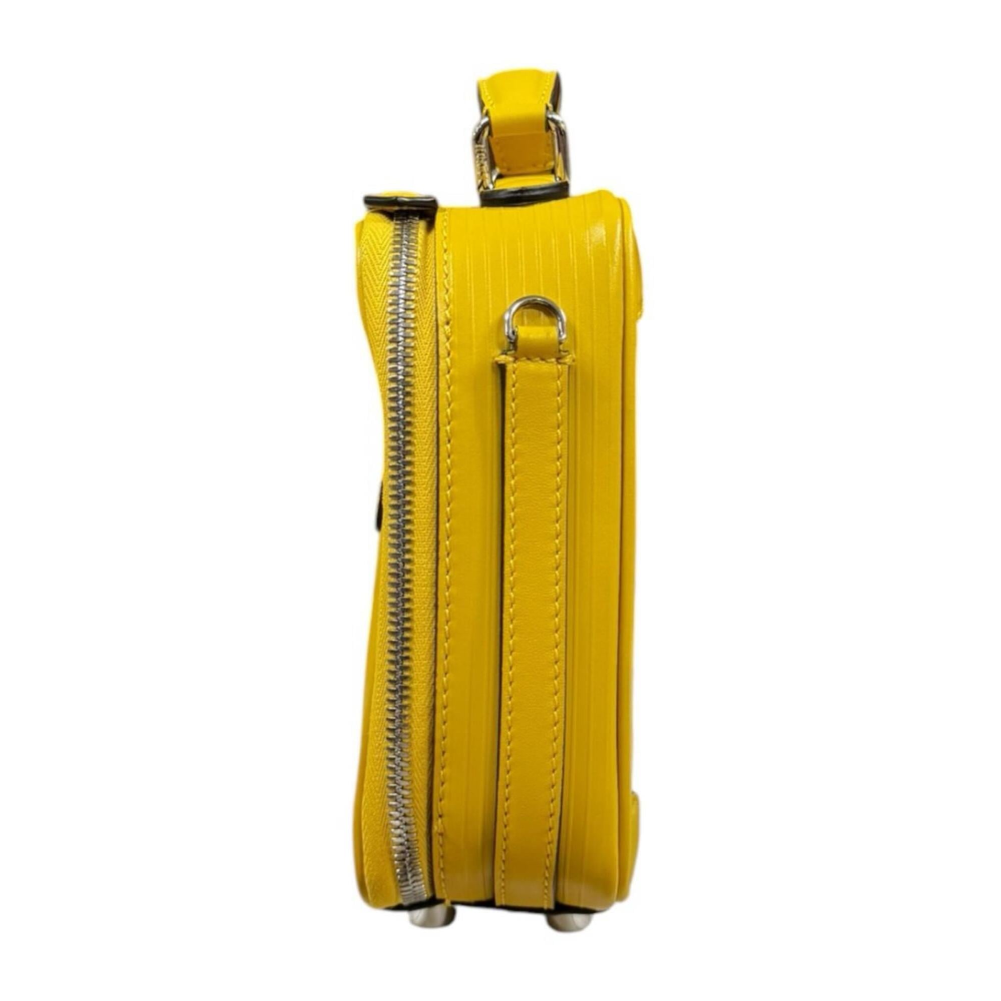 Fendi Yellow Leather Shoulder Bag (Pre-Owned)