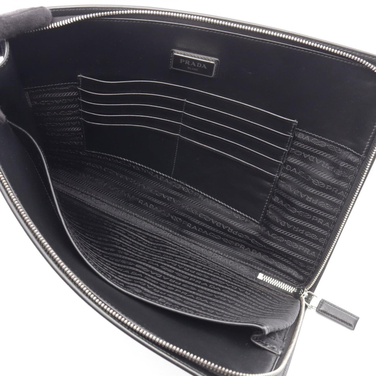 Prada Black Saffiano Triangle Clutch Bag Handbag Weekend Bag (Pre-Owned)