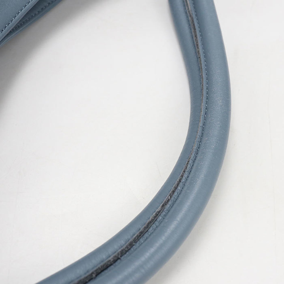 Loewe Blue Leather Shoulder Bag (Pre-Owned)