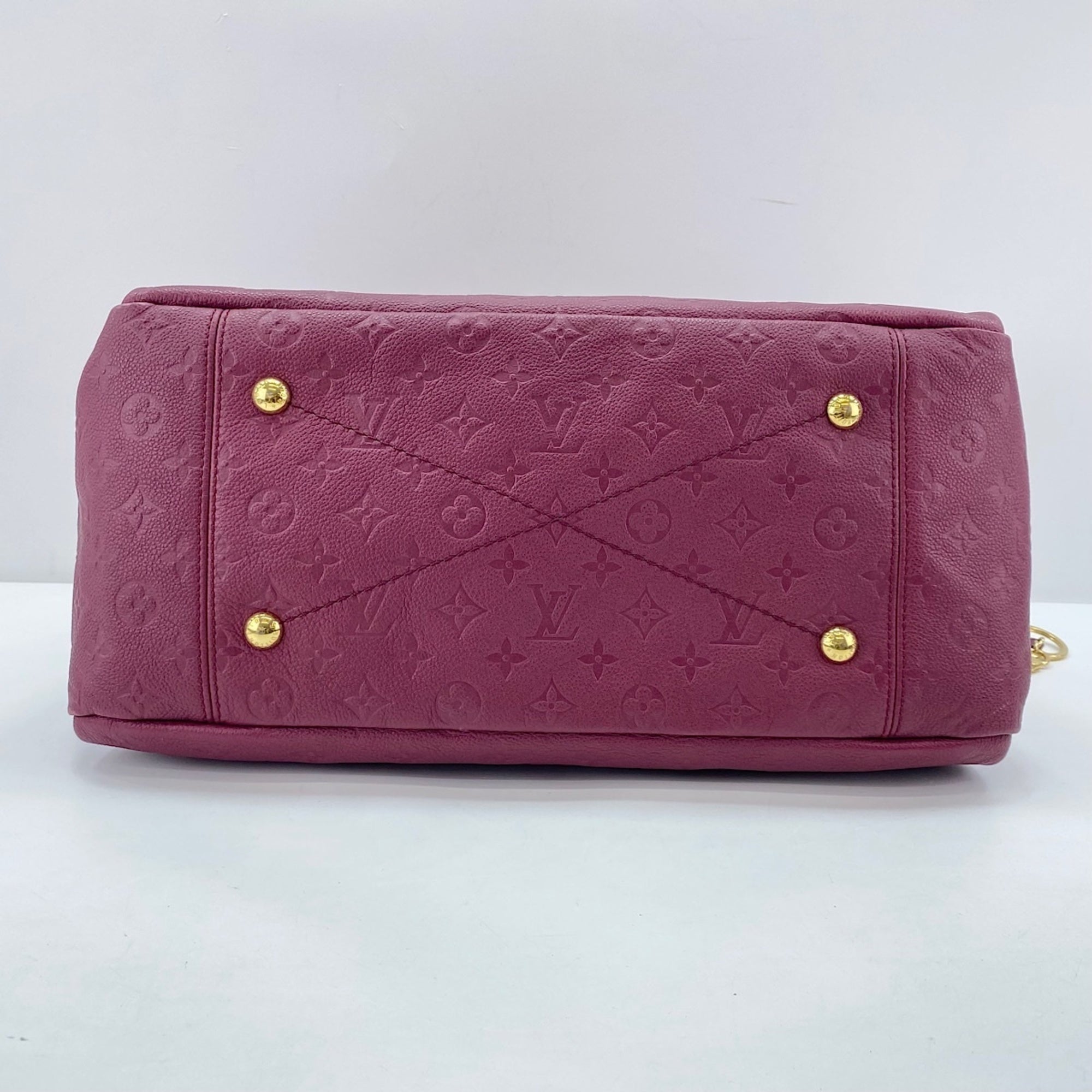 Louis Vuitton Purple Handbag (Pre-Owned)
