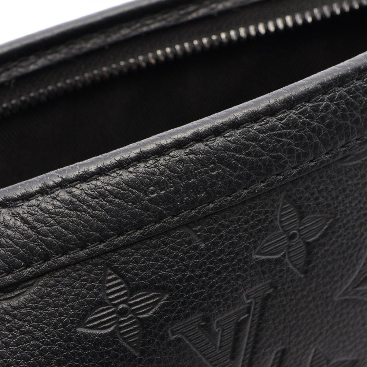 Louis Vuitton Black Leather Handbag Pouch Shoulder Bag (Pre-Owned)