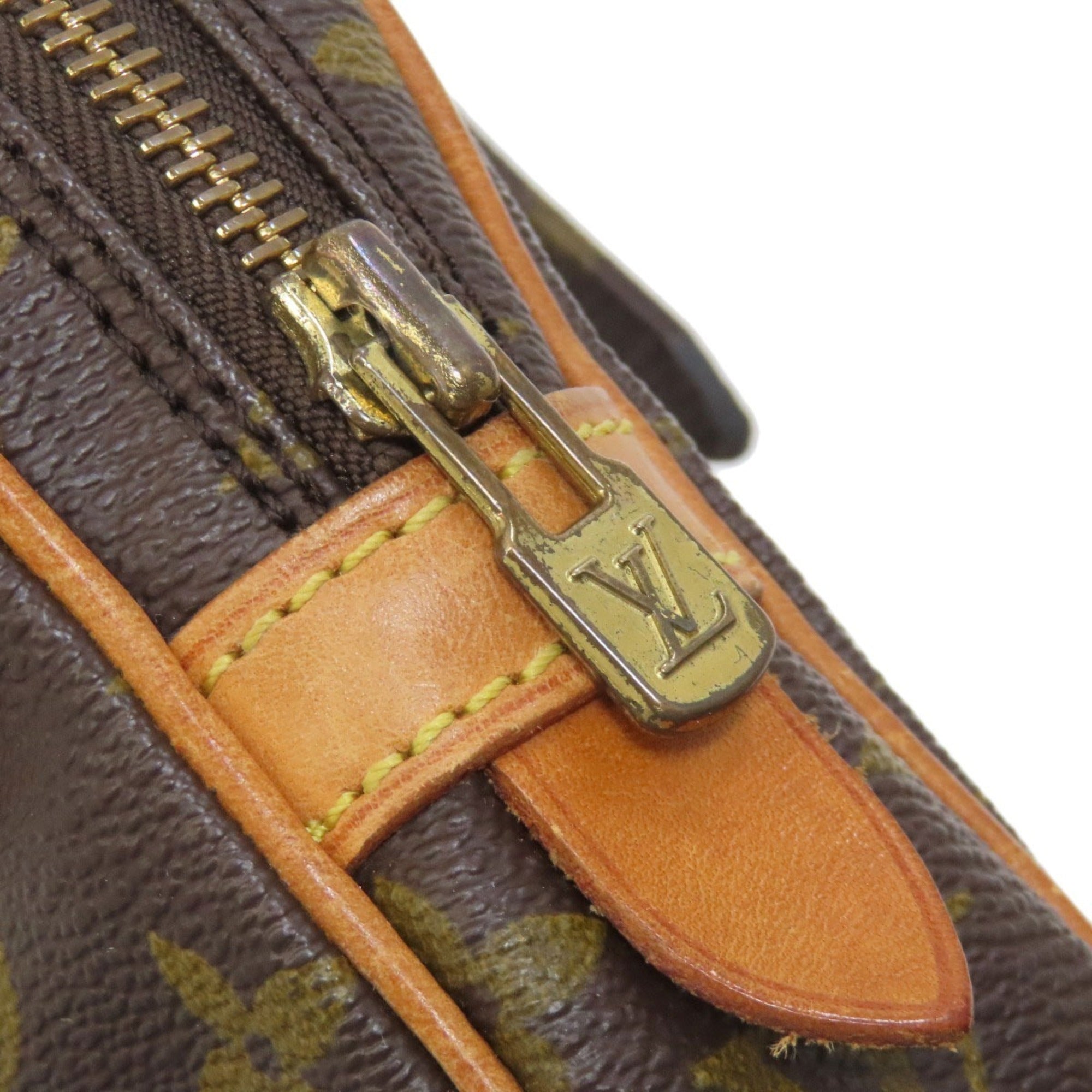 Louis Vuitton Monogram Monogram Pochette Shoulder Bag (Pre-Owned)