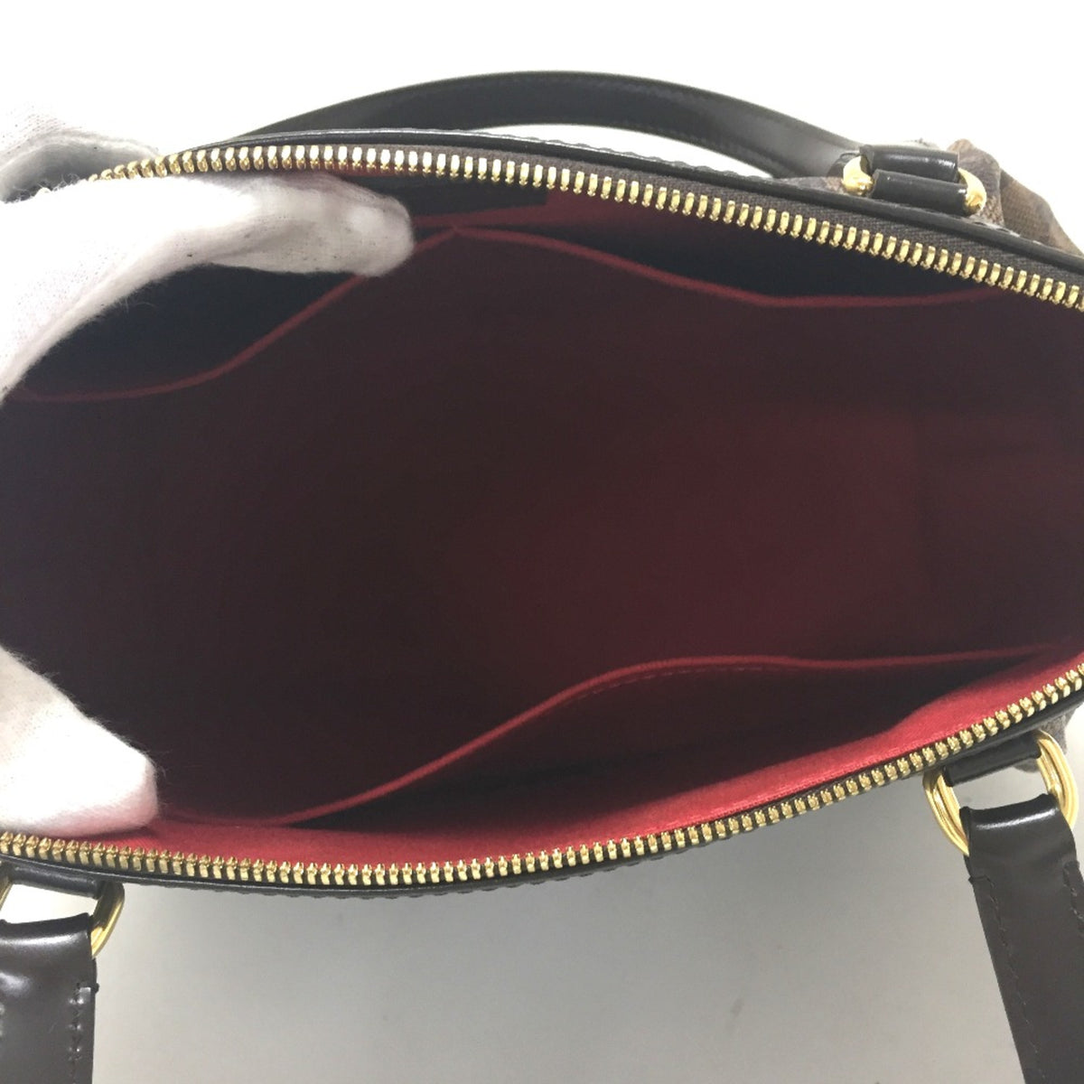 Louis Vuitton Brown Other Shoulder Bag (Pre-Owned)