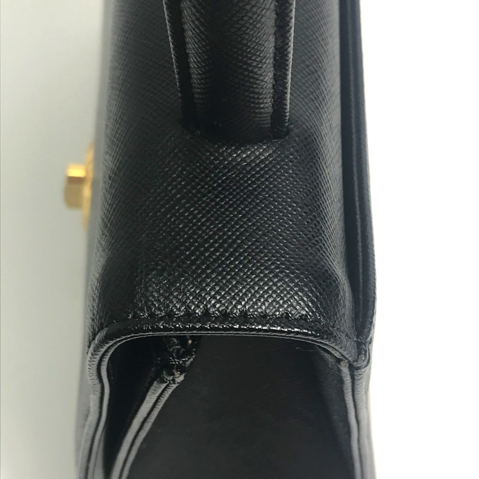 Givenchy Black Leather Handbag (Pre-Owned)