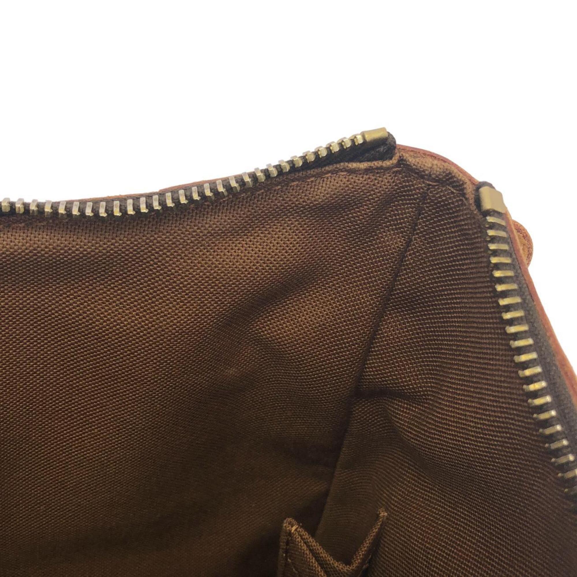 Louis Vuitton Marron Coated Canvas Shoulder Bag (Pre-Owned)