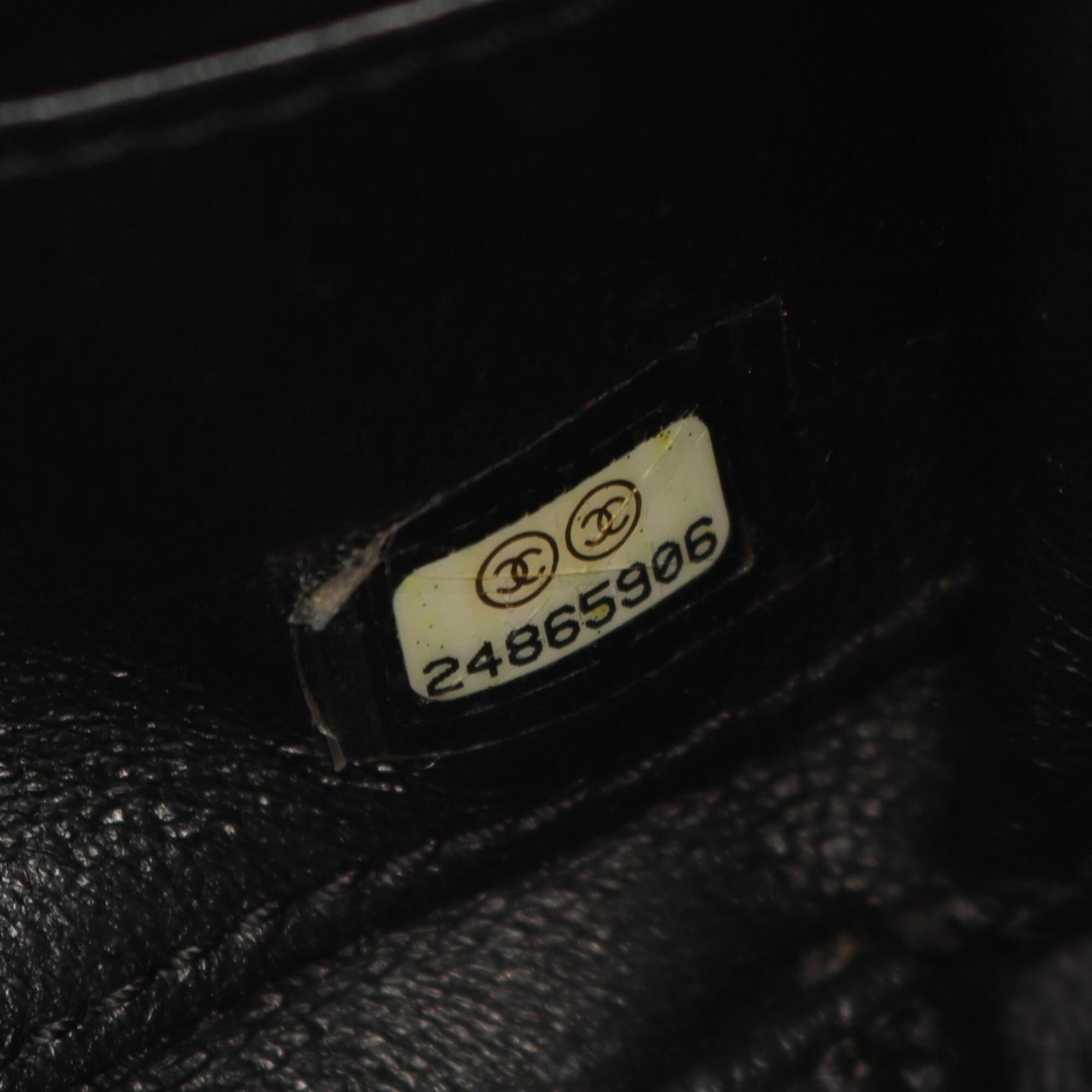 Chanel Black Grained Calfskin Handbag Shoulder Bag (Pre-Owned)