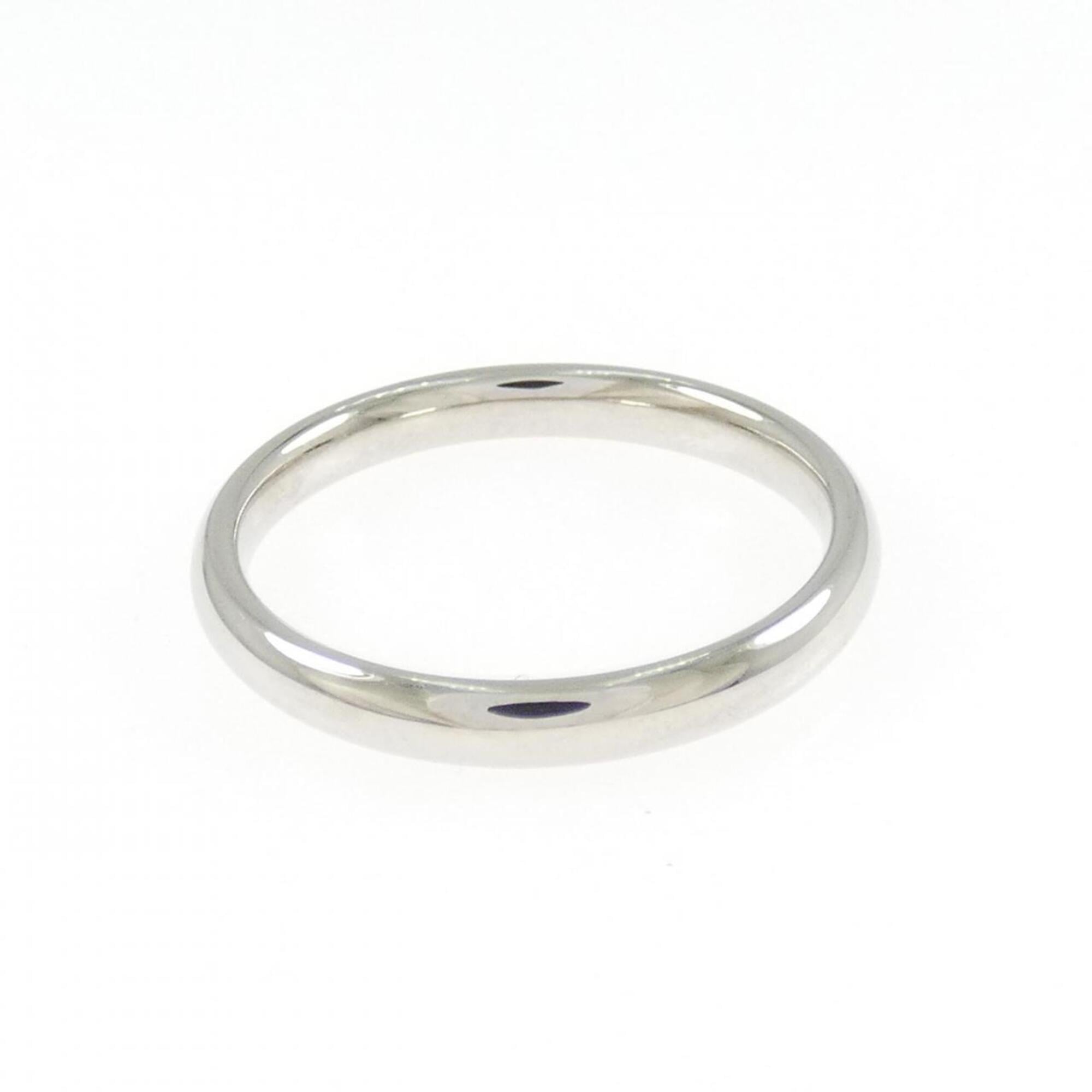 Chanel Platinum 950 Band Ring (Pre-Owned)