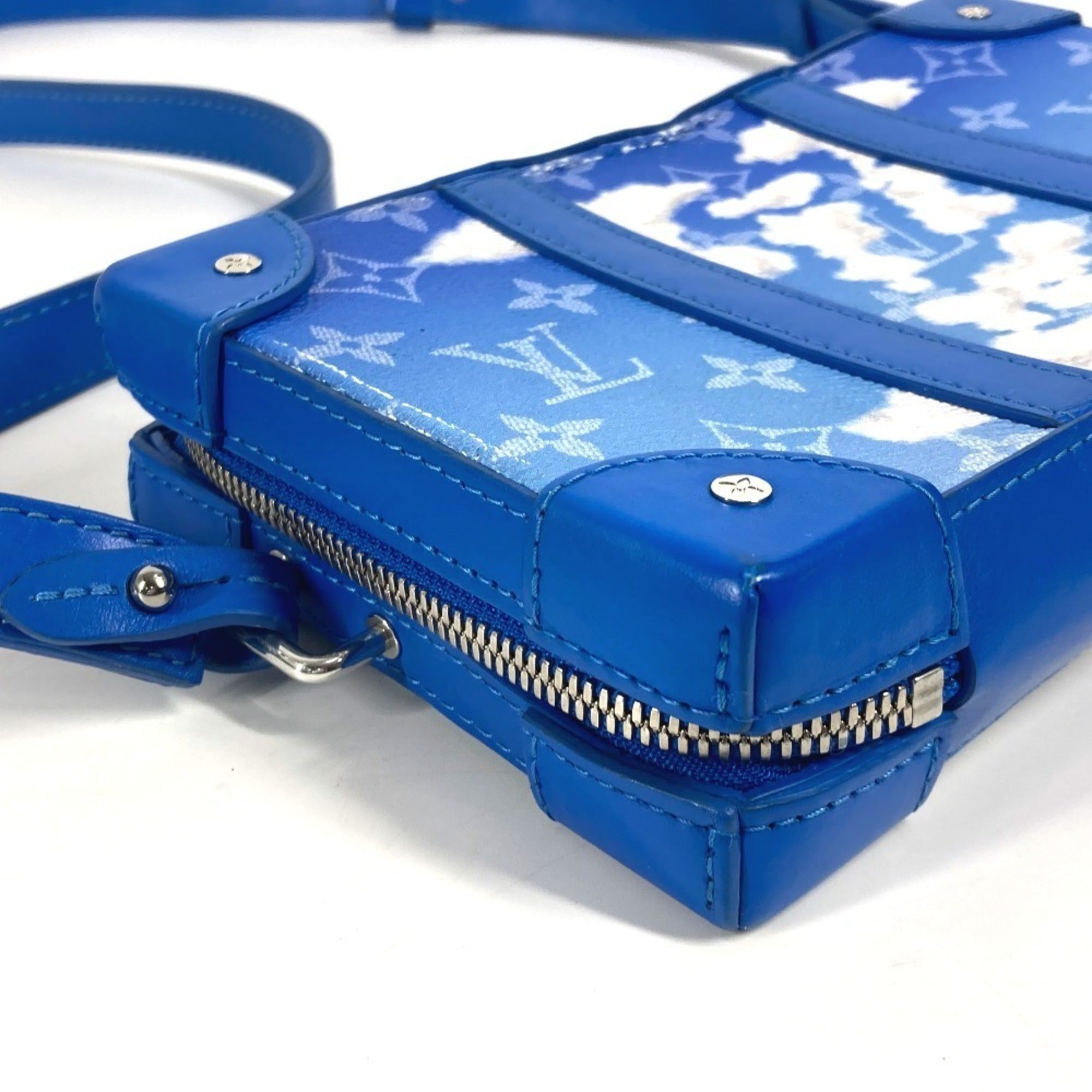 Louis Vuitton Blue White Monogram Clutch Bag Pochette Shoulder Bag (Pre-Owned)