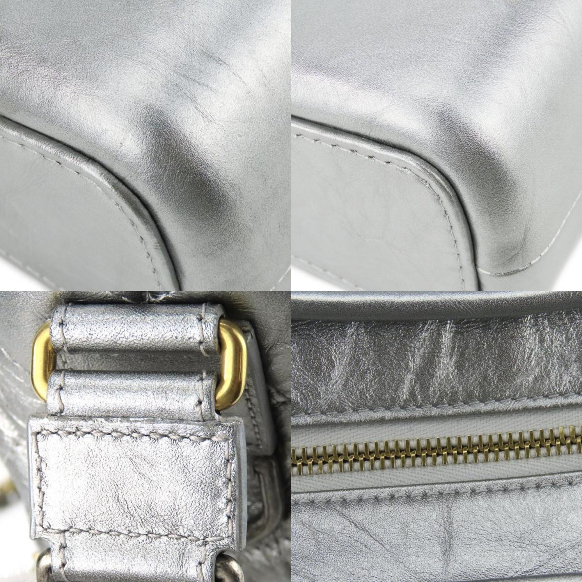 Chanel Metallic Silver Leather Shoulder Bag (Pre-Owned)