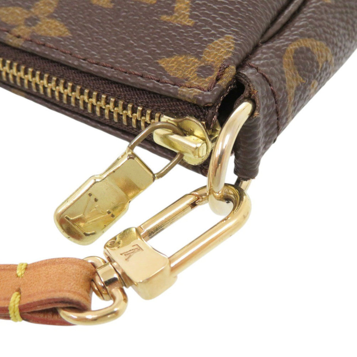 Louis Vuitton Brown Monogram Monogram Handbag Pochette Pouch (Pre-Owned)