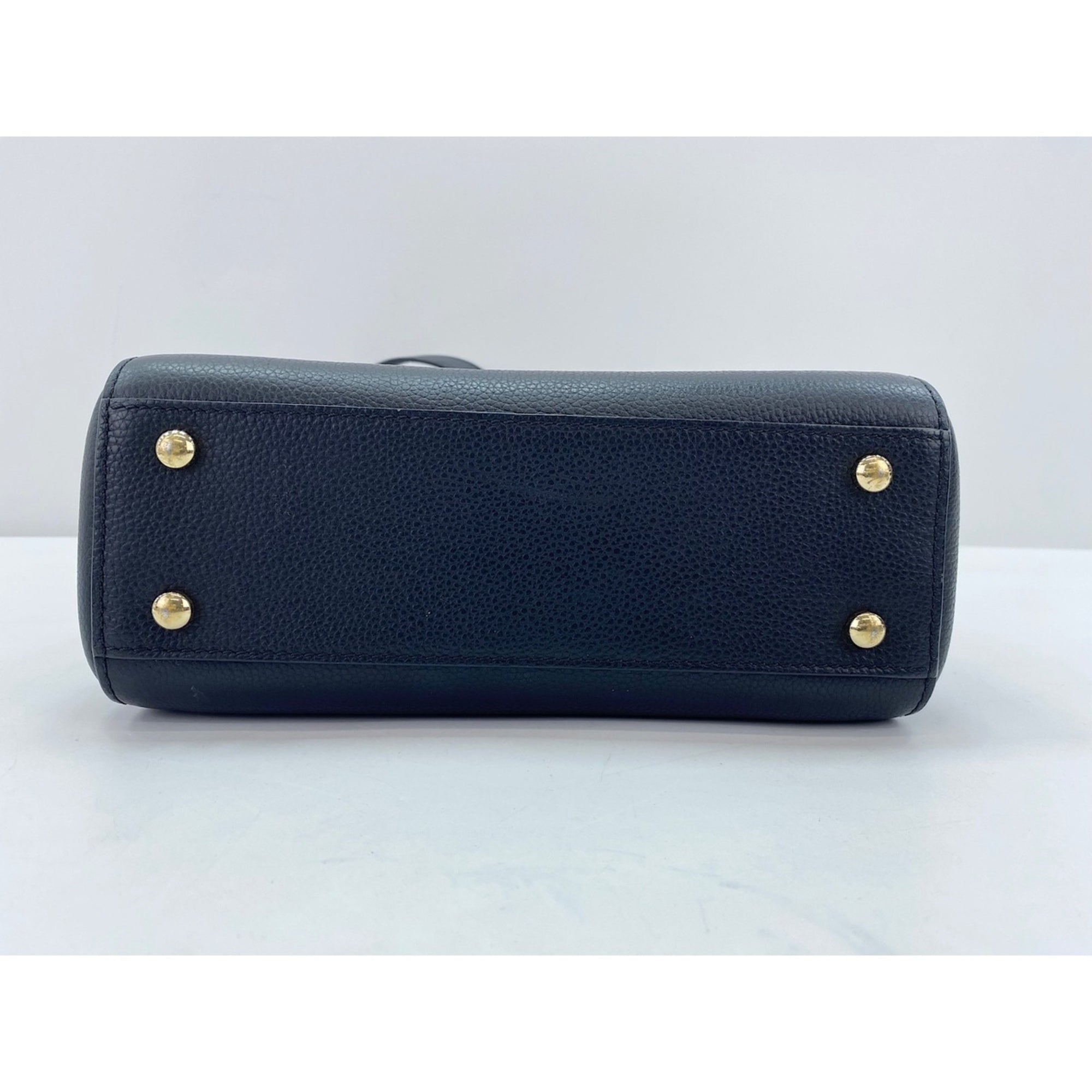 Chanel Black Handbag (Pre-Owned)