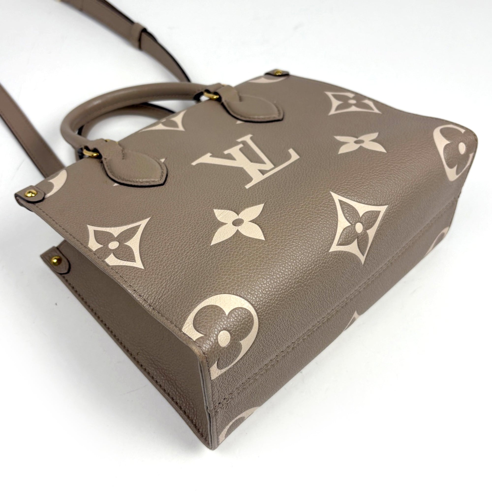 Louis Vuitton Beige Bicolor Monogram Monogram Empreinte Handbag Shoulder Bag (Pre-Owned)