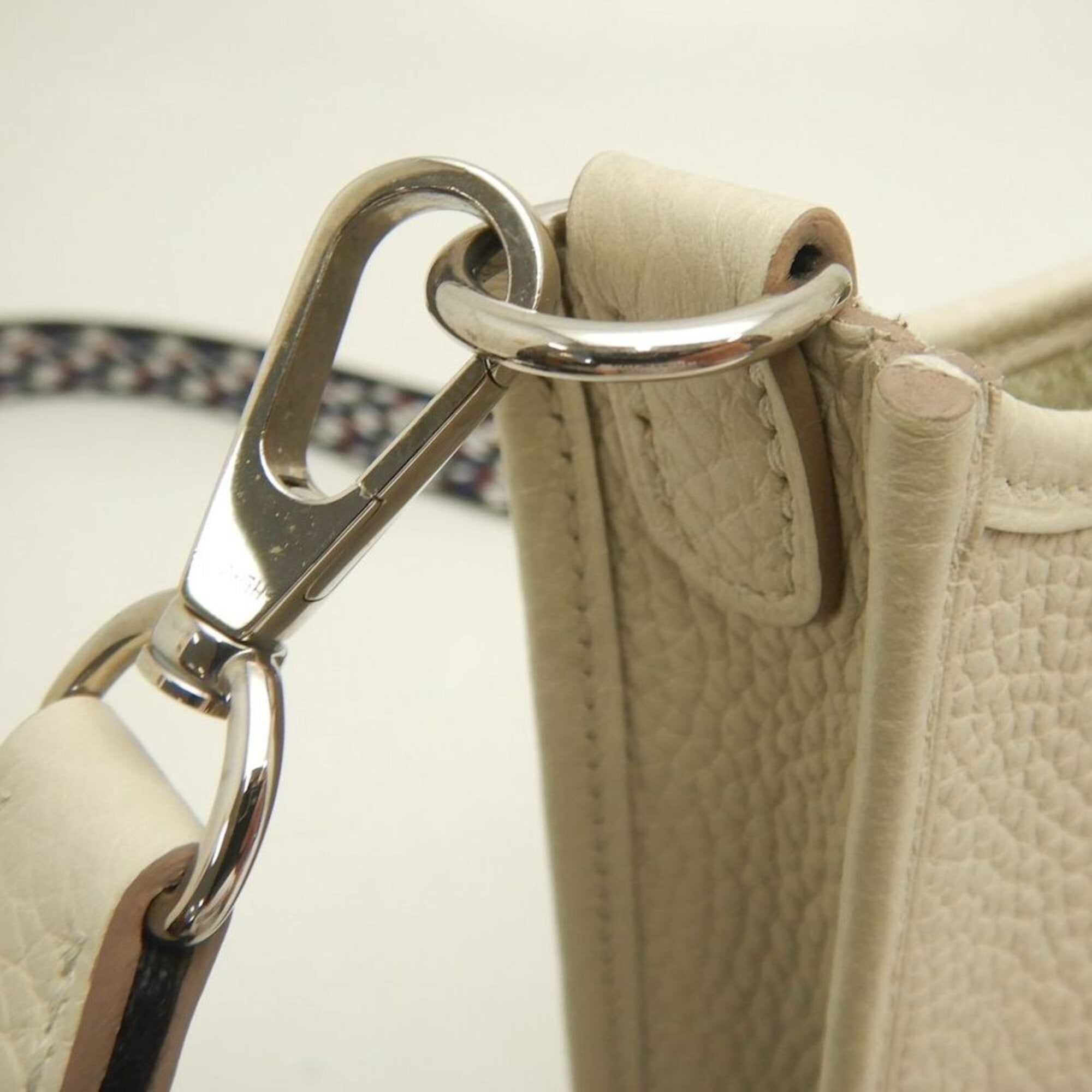 Hermes Silver Taurillon Clemence Leather Shoulder Bag (Pre-Owned)