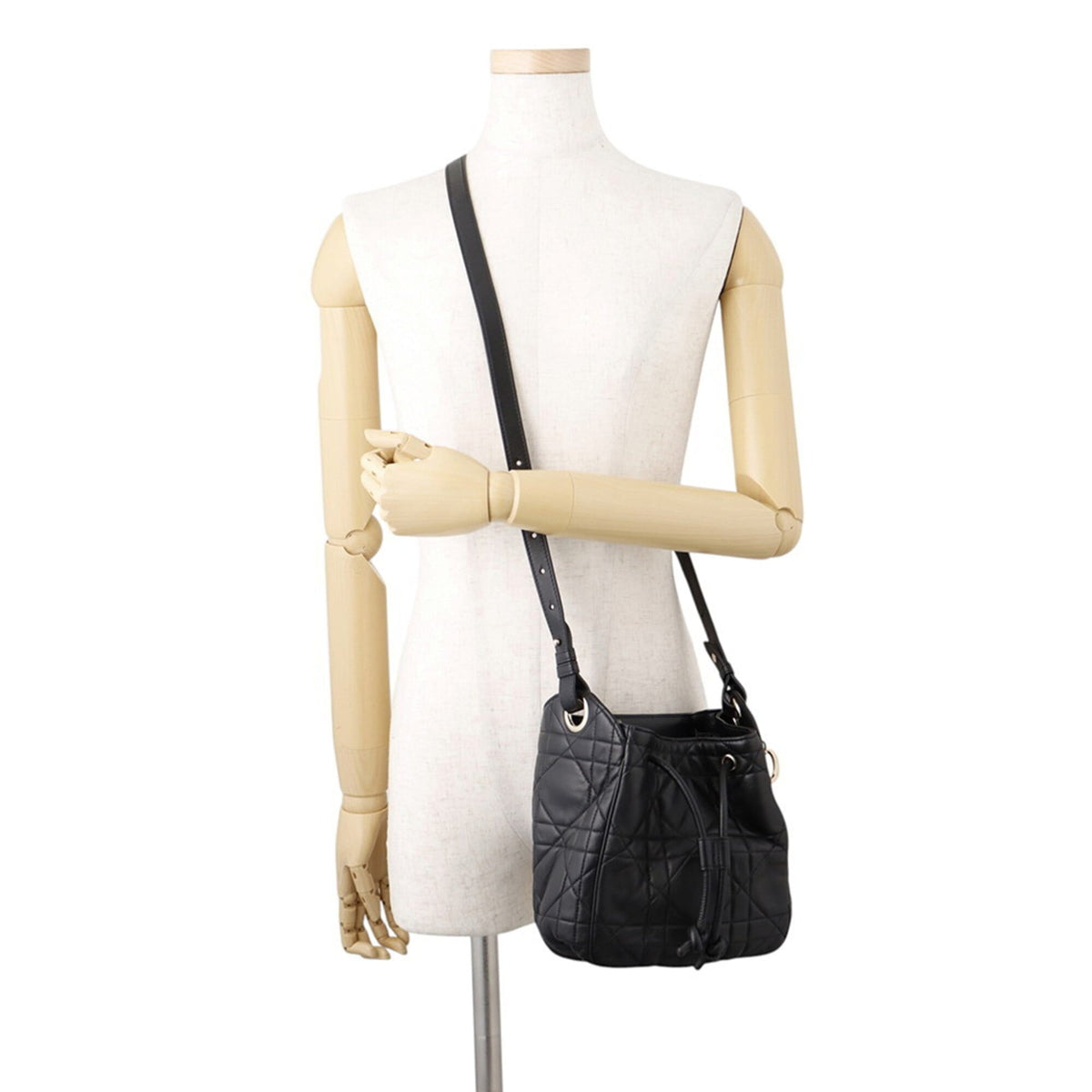 Christian Dior Black Leather Handbag Shoulder Bag (Pre-Owned)