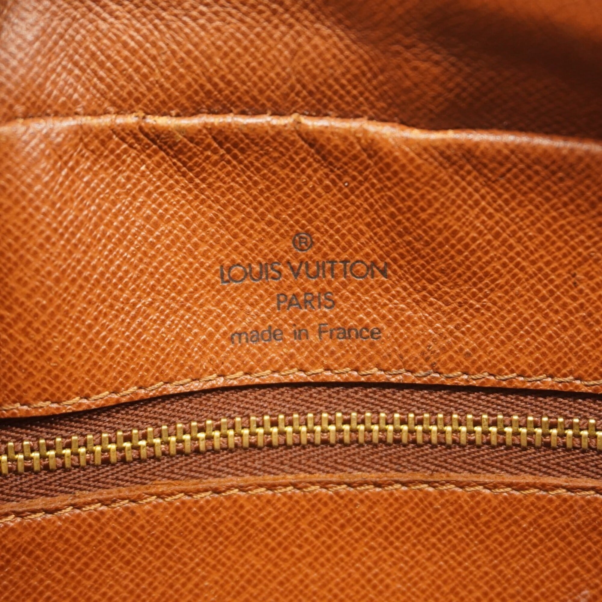 Louis Vuitton Brown Shoulder Bag (Pre-Owned)