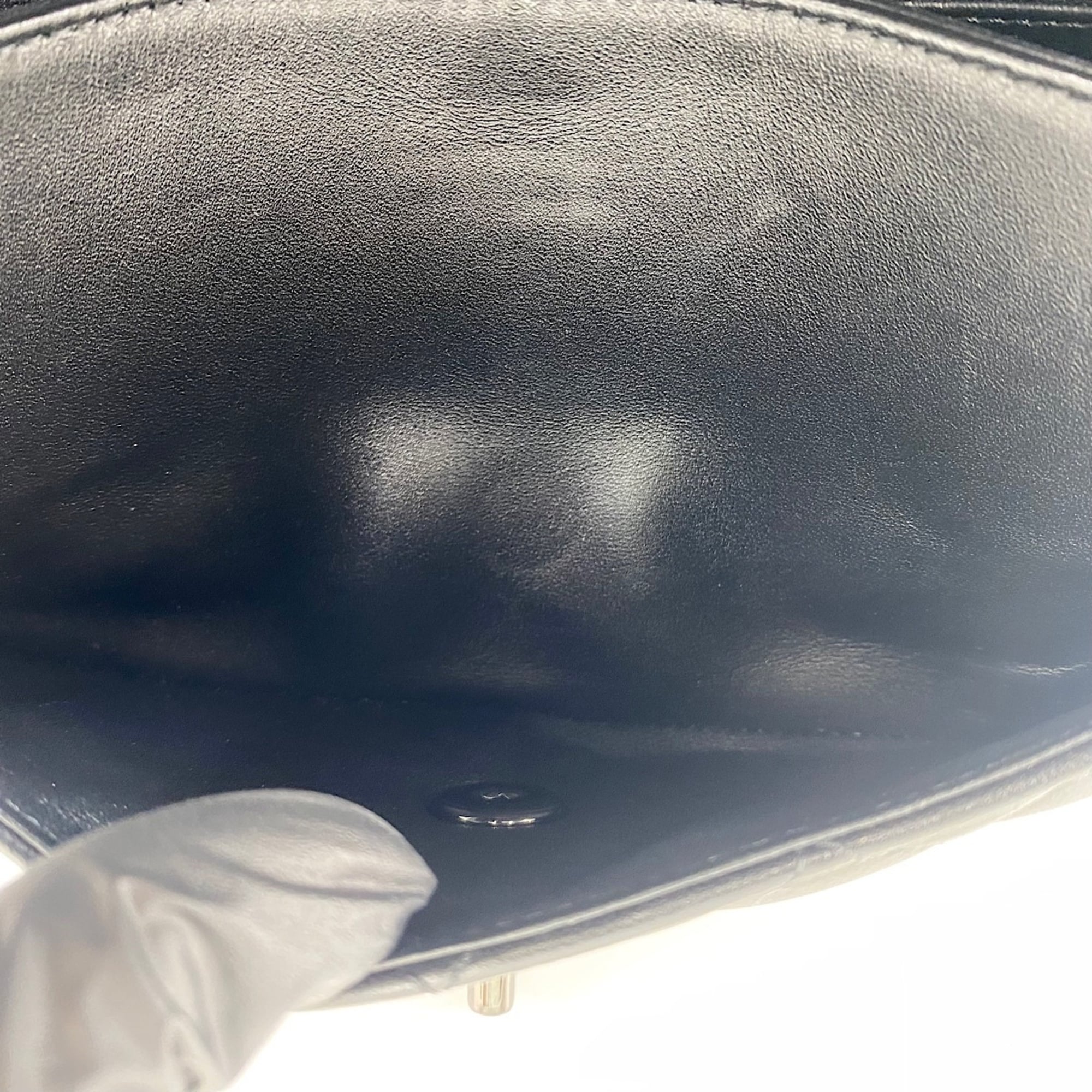 Chanel Matelasse Black Shoulder Bag (Pre-Owned)