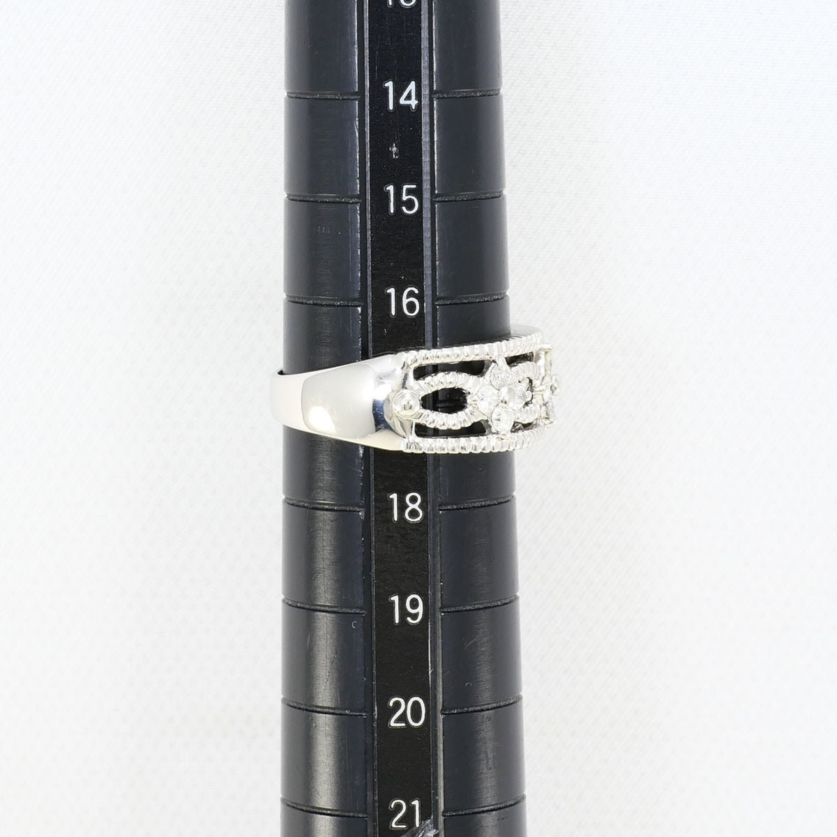 Unbranded Platinum Platinum 900 Band Ring (Pre-Owned)