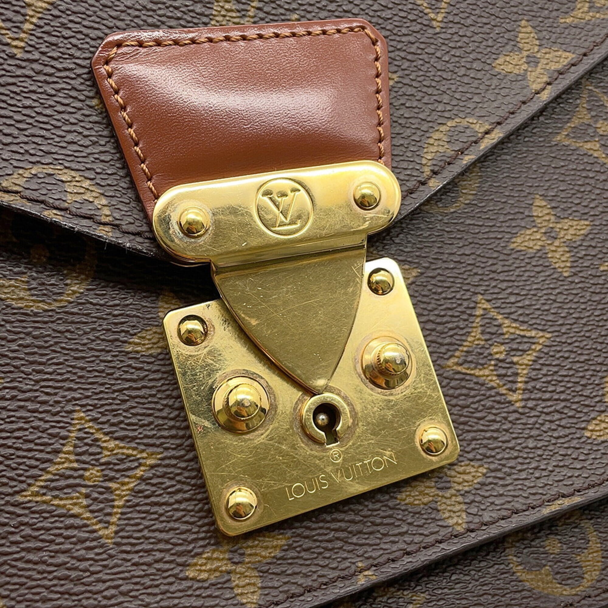 Louis Vuitton Brown Monogram Monogram Handbag Shoulder Bag (Pre-Owned)