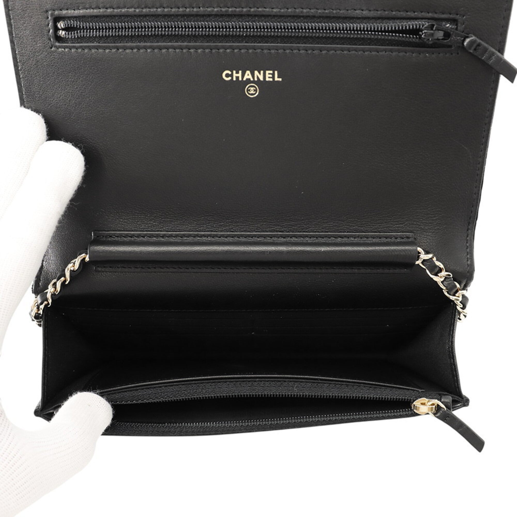 Chanel Black Leather Chain/Shoulder Wallet (Pre-Owned)