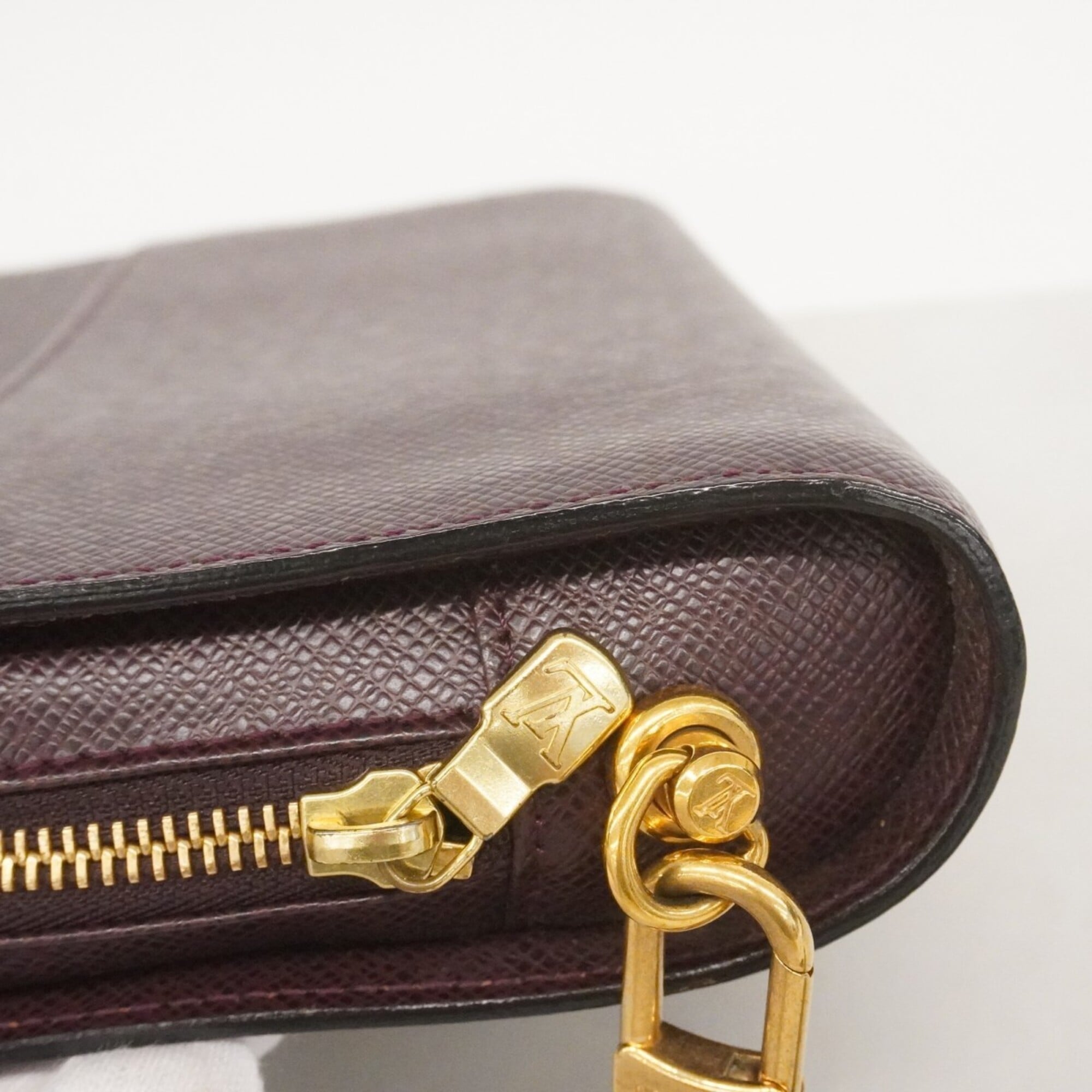 Louis Vuitton Acajou Clutch Bag (Pre-Owned)