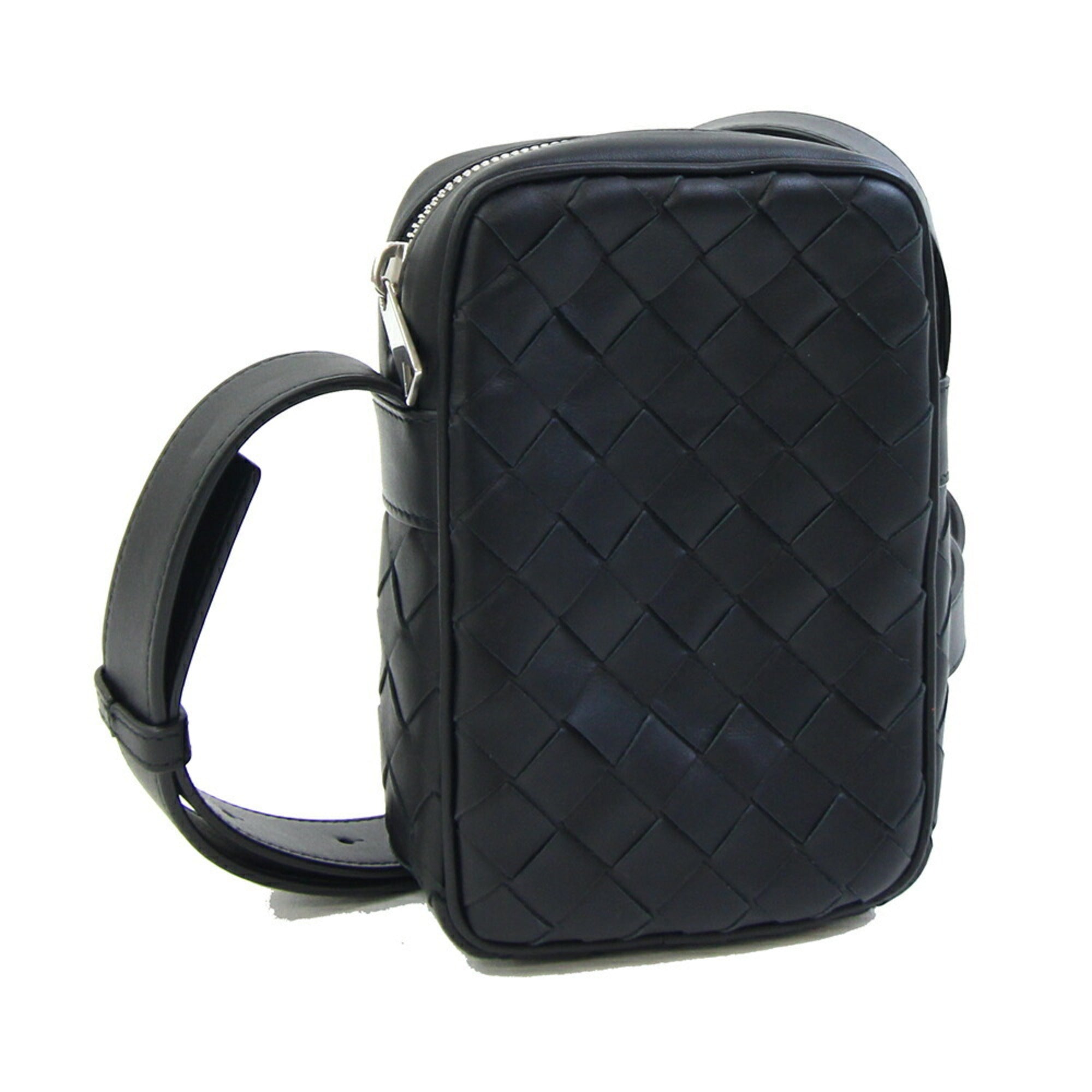 Bottega Veneta Intrecciato Black Leather Pochette Shoulder Bag (Pre-Owned)