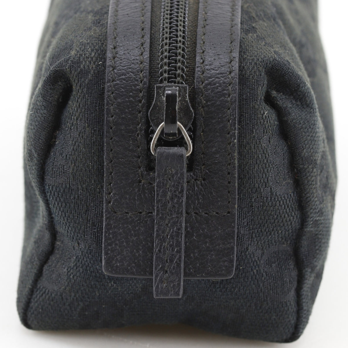Gucci Black Gg Canvas Pouch (Pre-Owned)