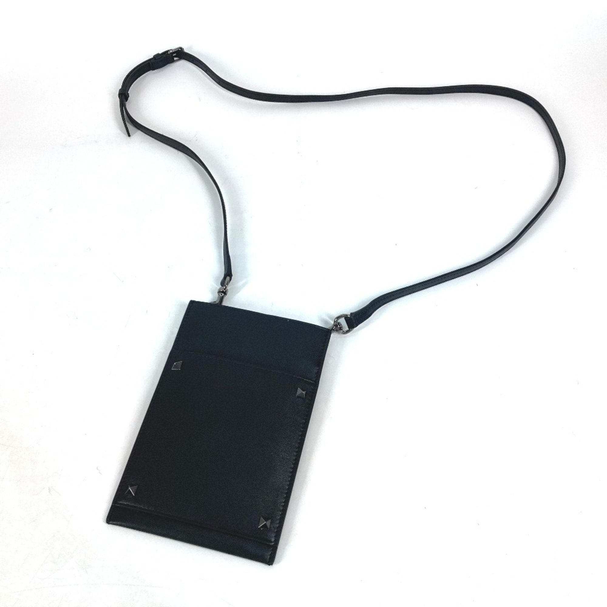 Valentino Black Leather Shoulder Bag (Pre-Owned)