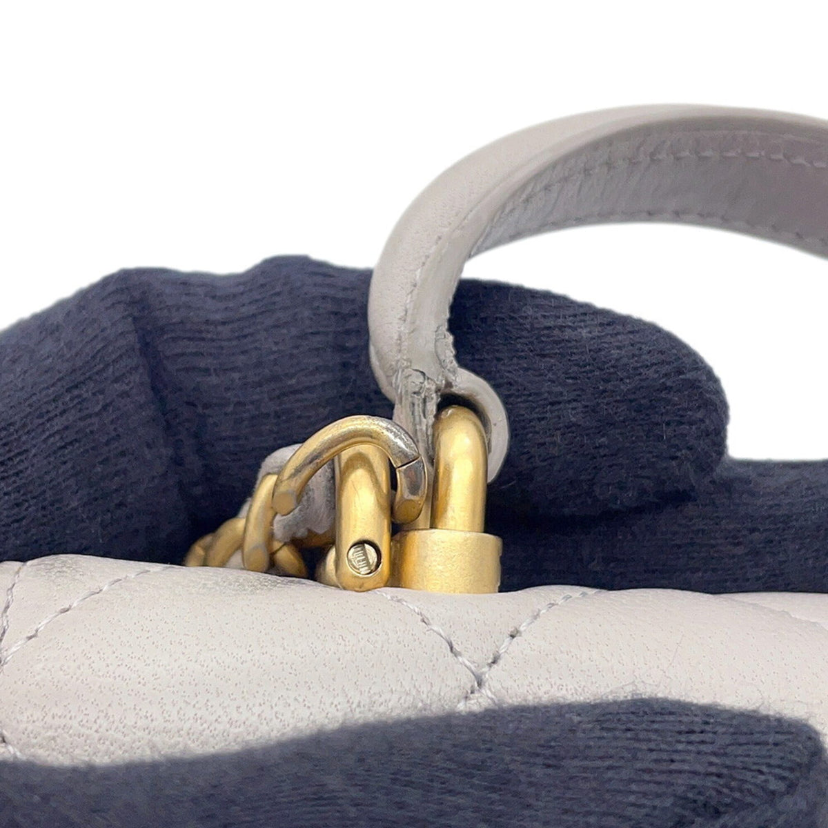 Chanel Matelasse Gray Leather Handbag Shoulder Bag (Pre-Owned)