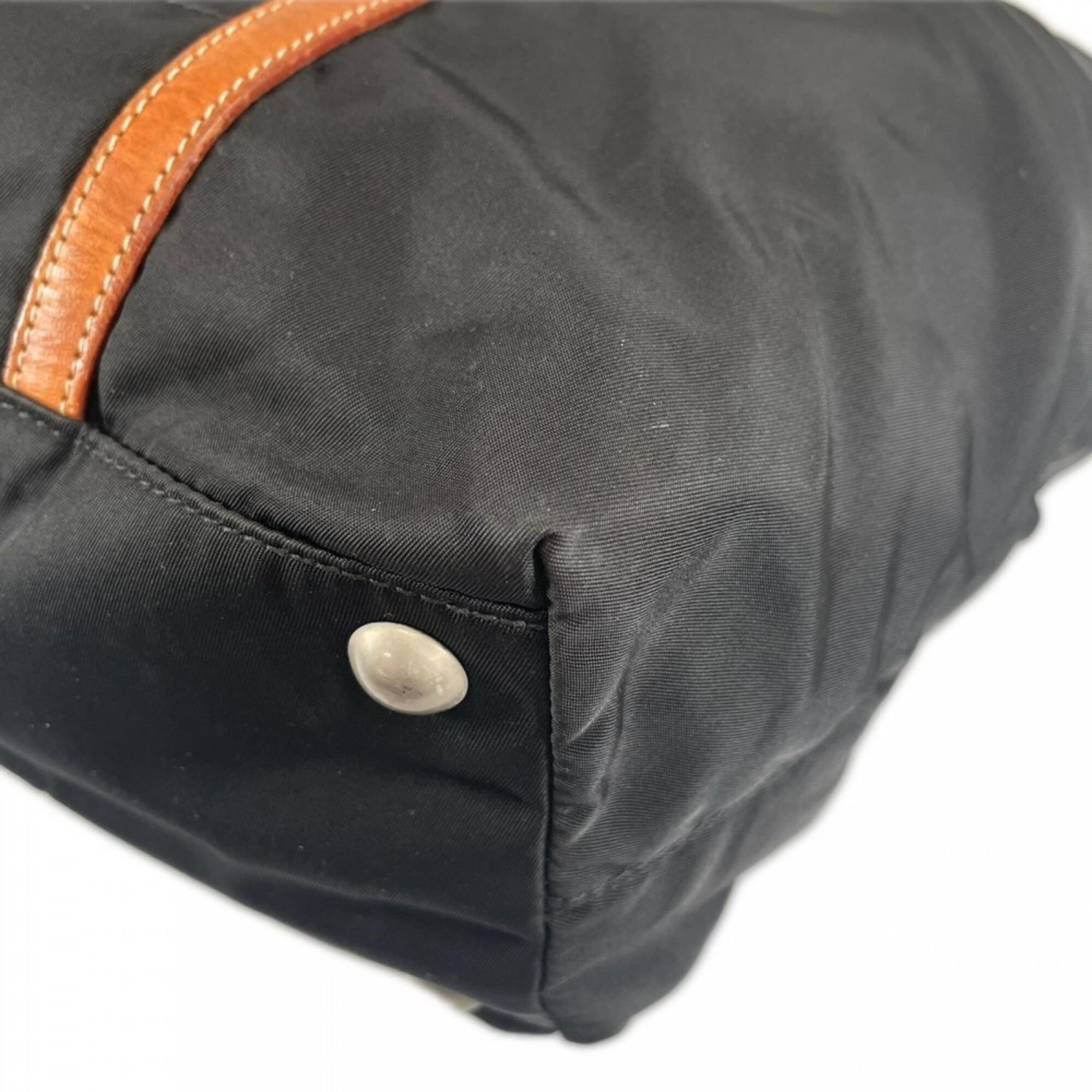 Prada Black Nylon Handbag (Pre-Owned)