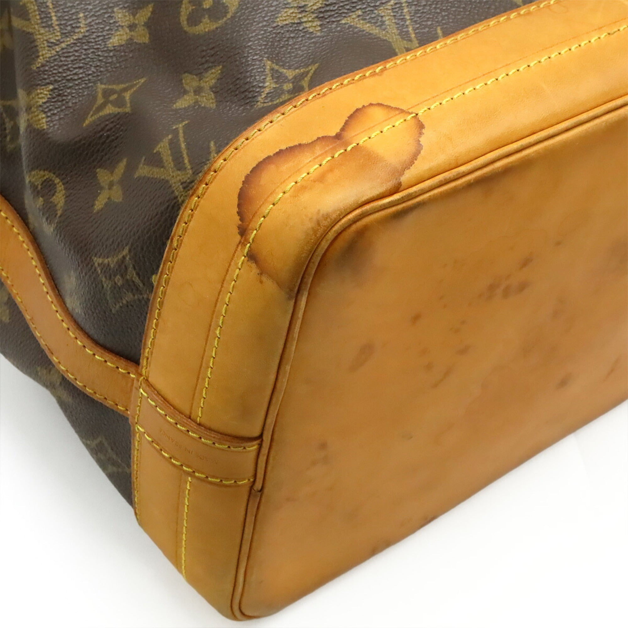 Louis Vuitton Brown Monogram Monogram Shoulder Bag (Pre-Owned)